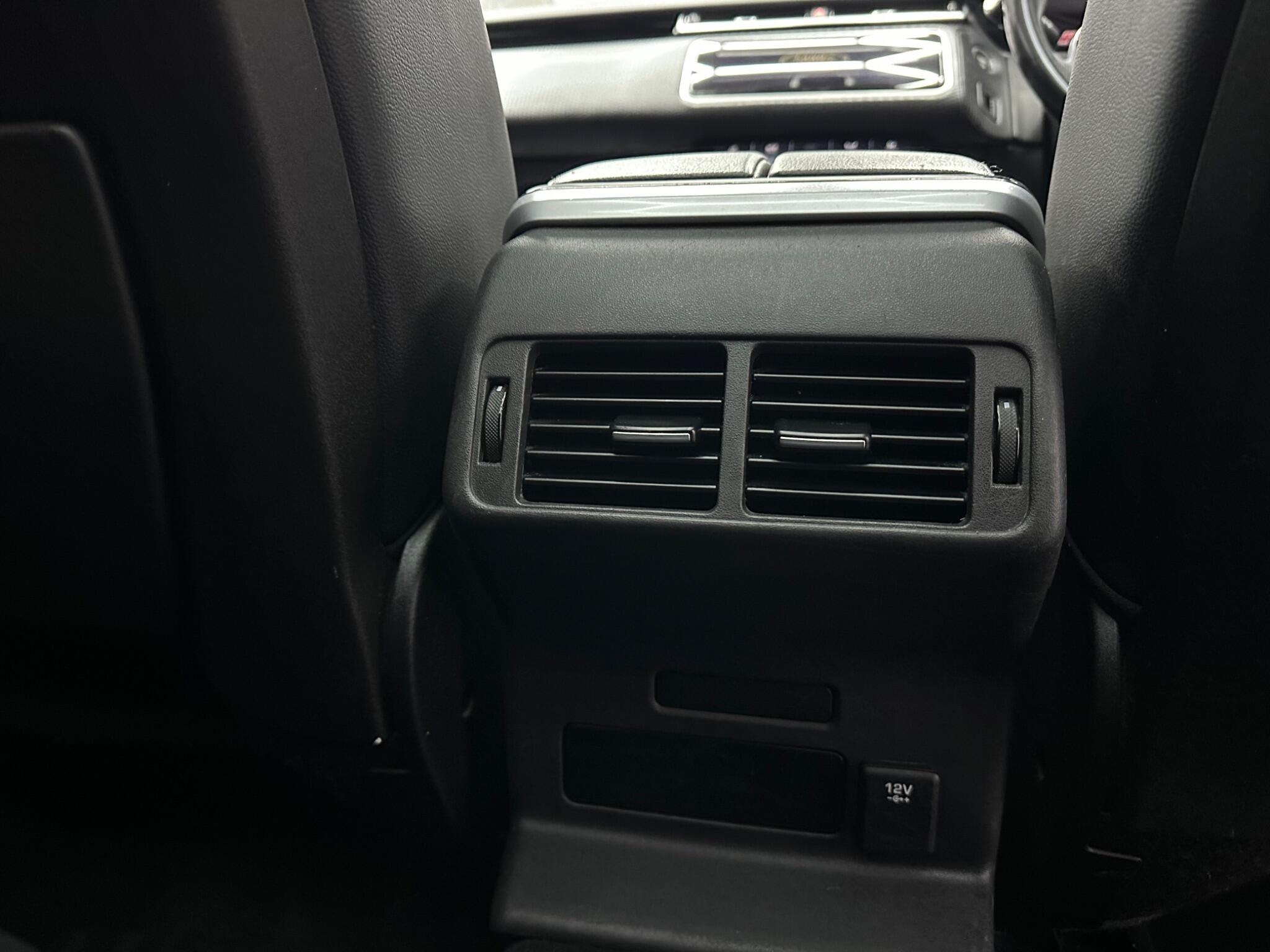 Land Rover Range Rover Velar view 27
