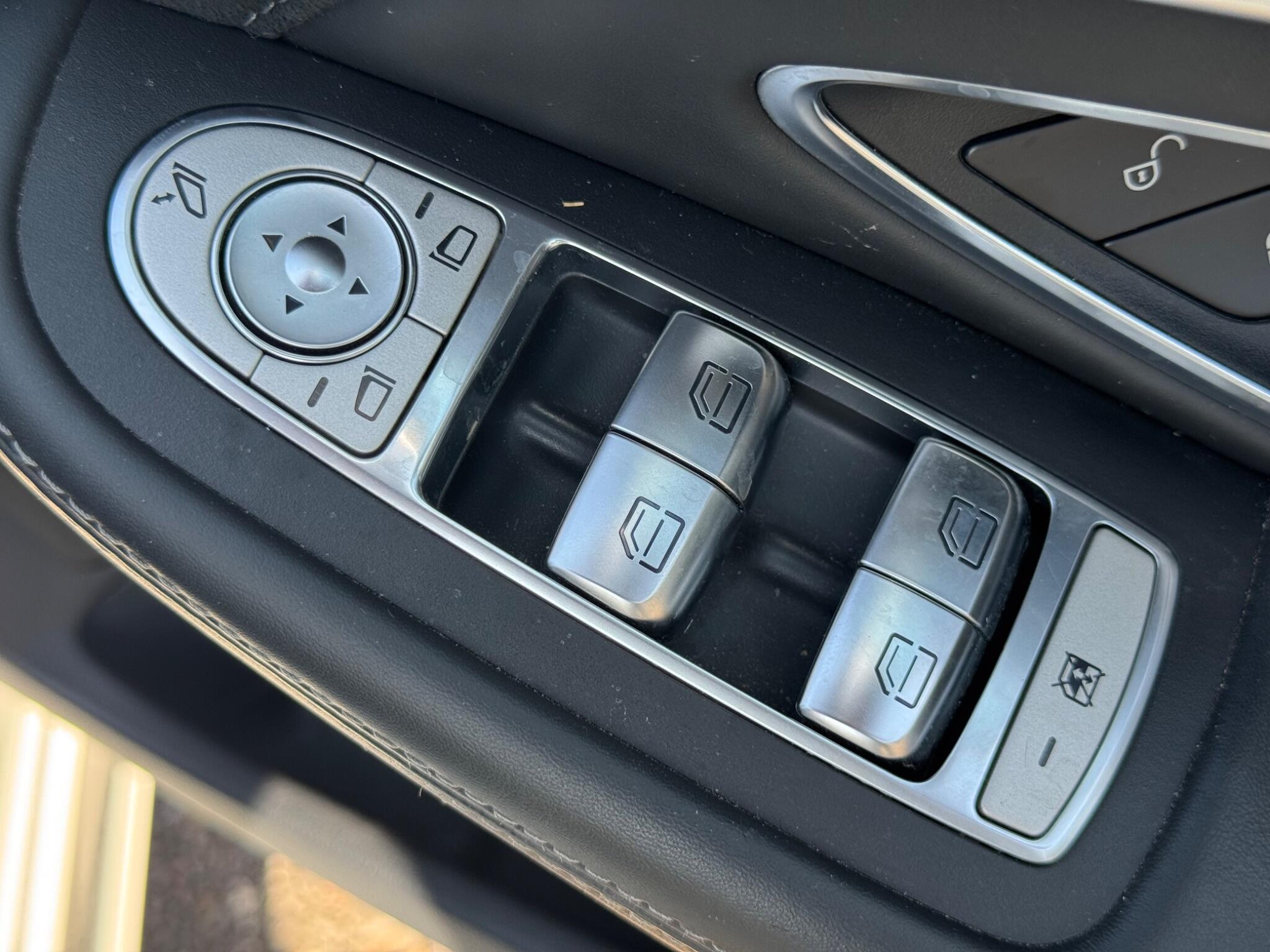 Mercedes-Benz C-Class view 63