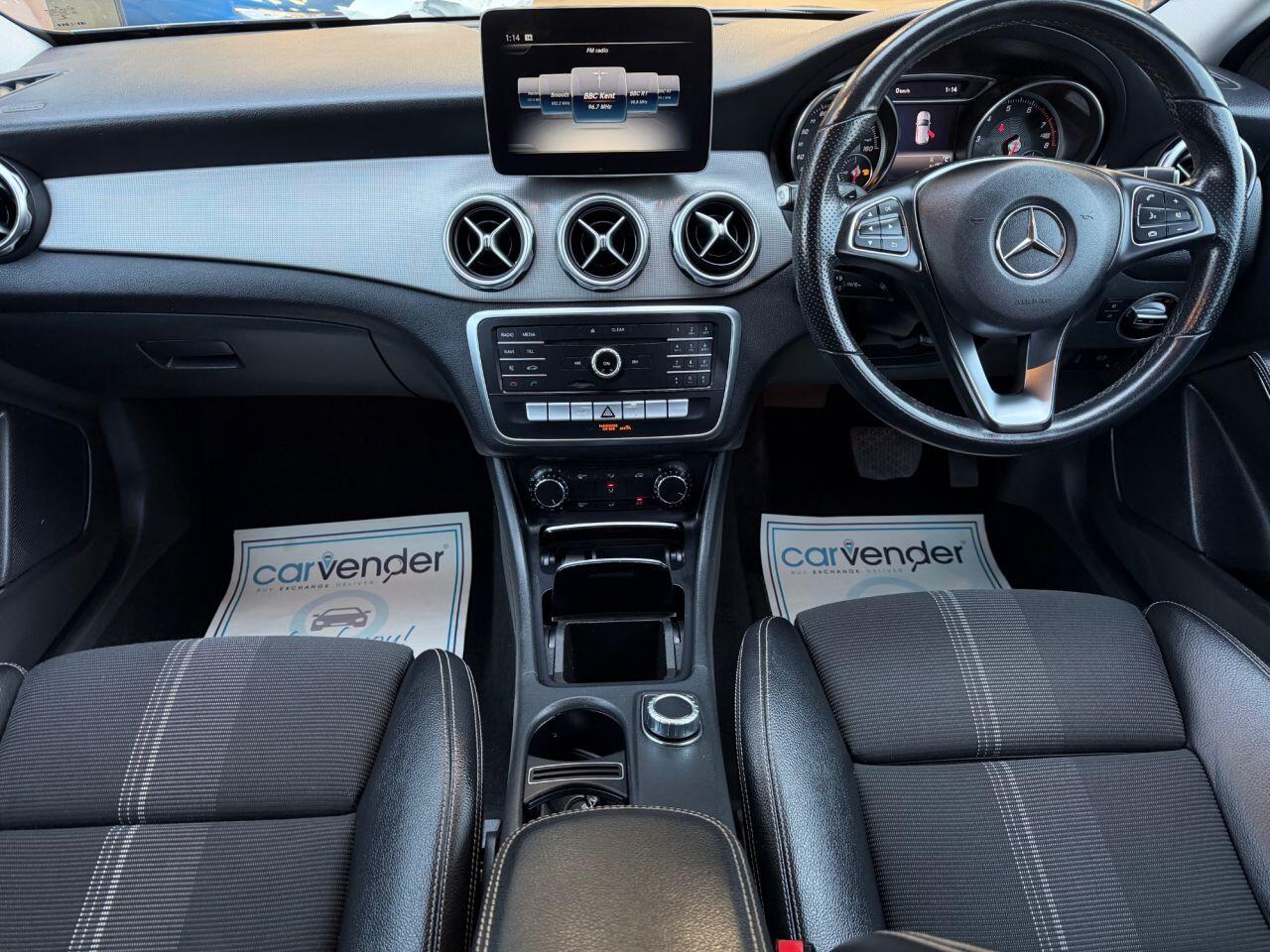 Mercedes-Benz Gla view 4