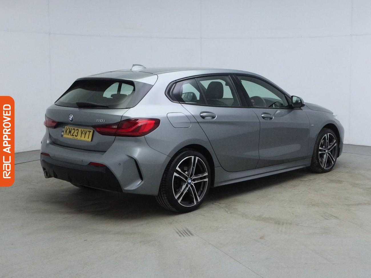 BMW 1 Series view 32
