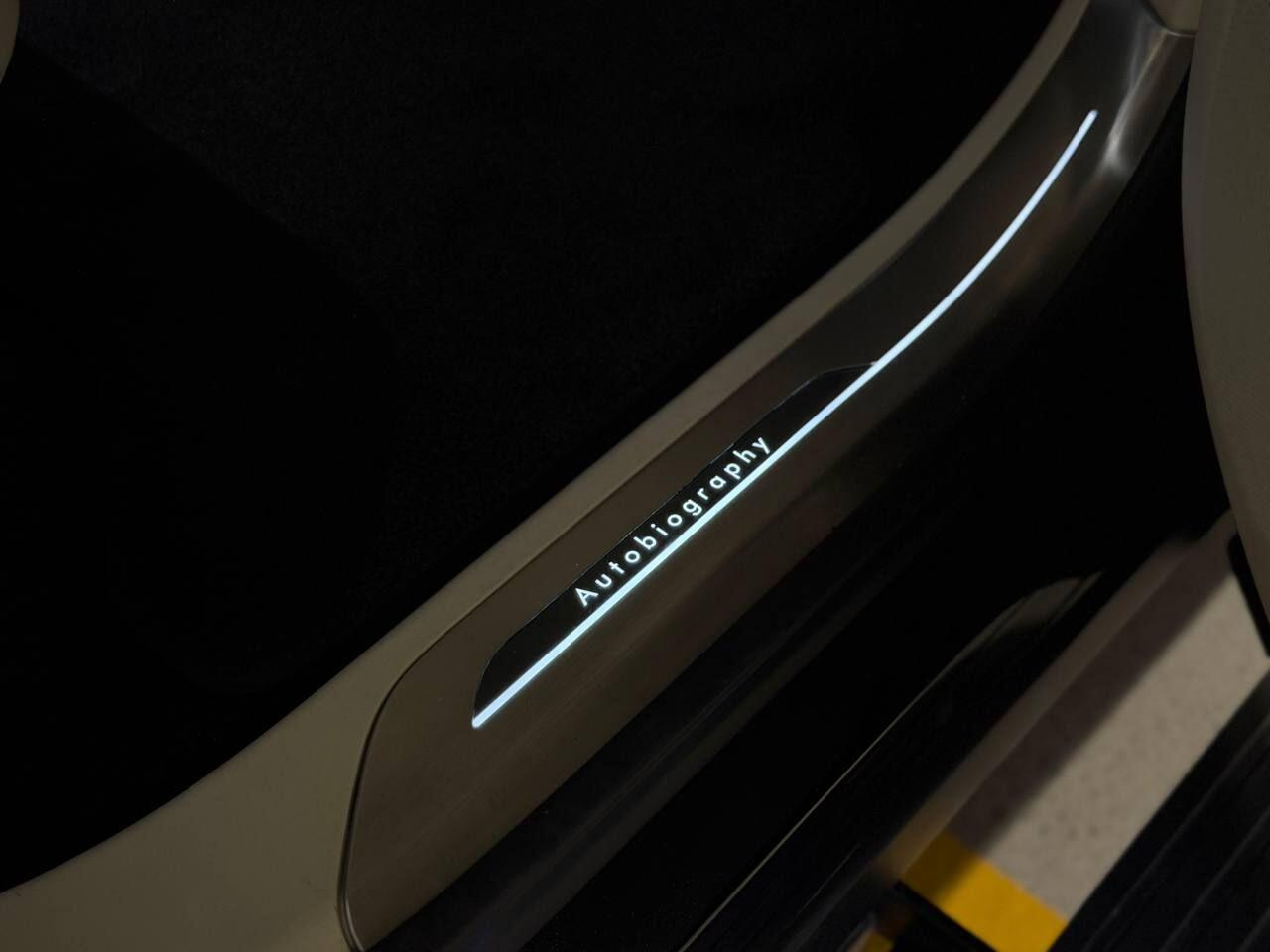 Land Rover Range Rover view 46
