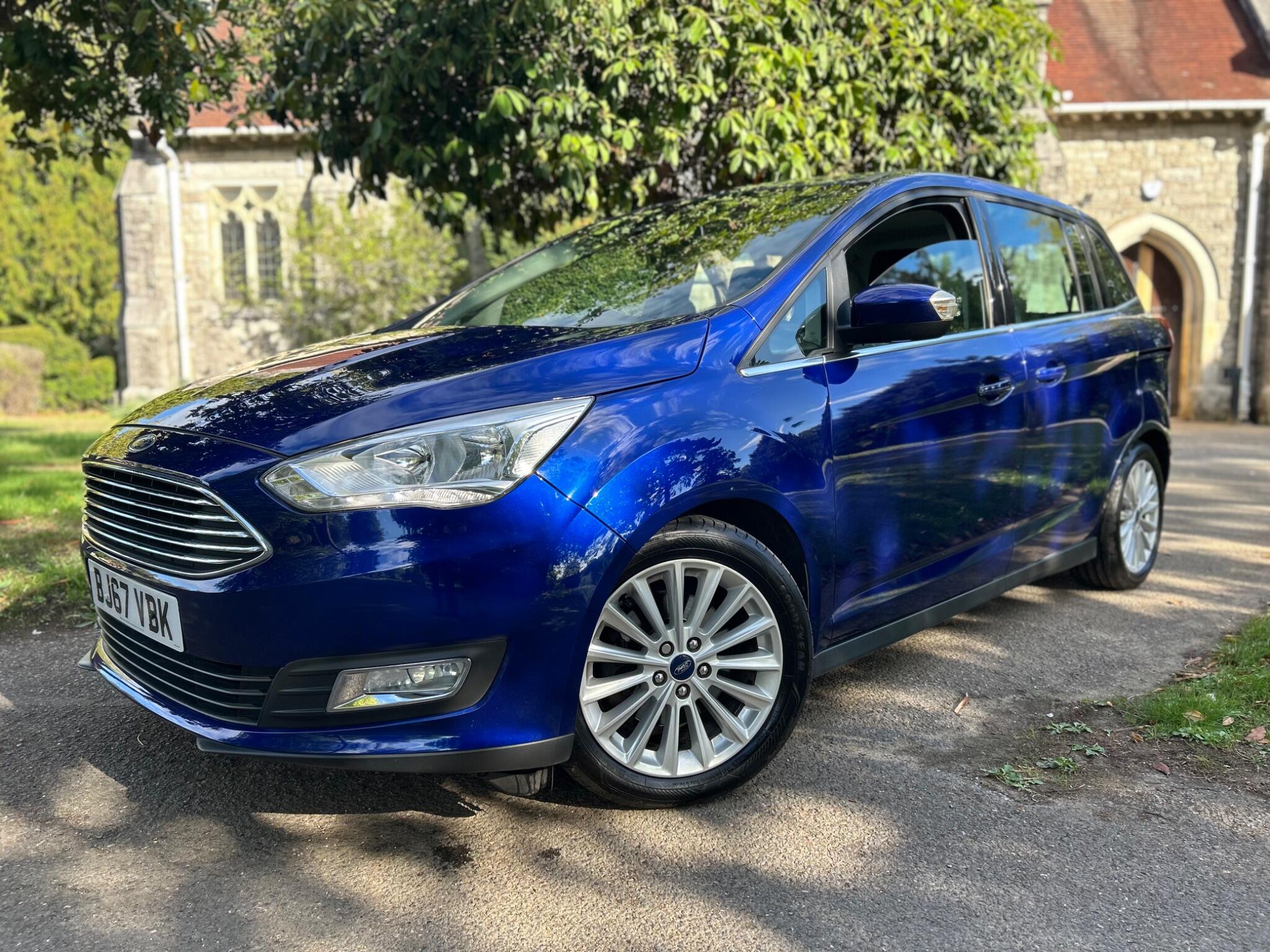 Ford Grand C-Max view 14