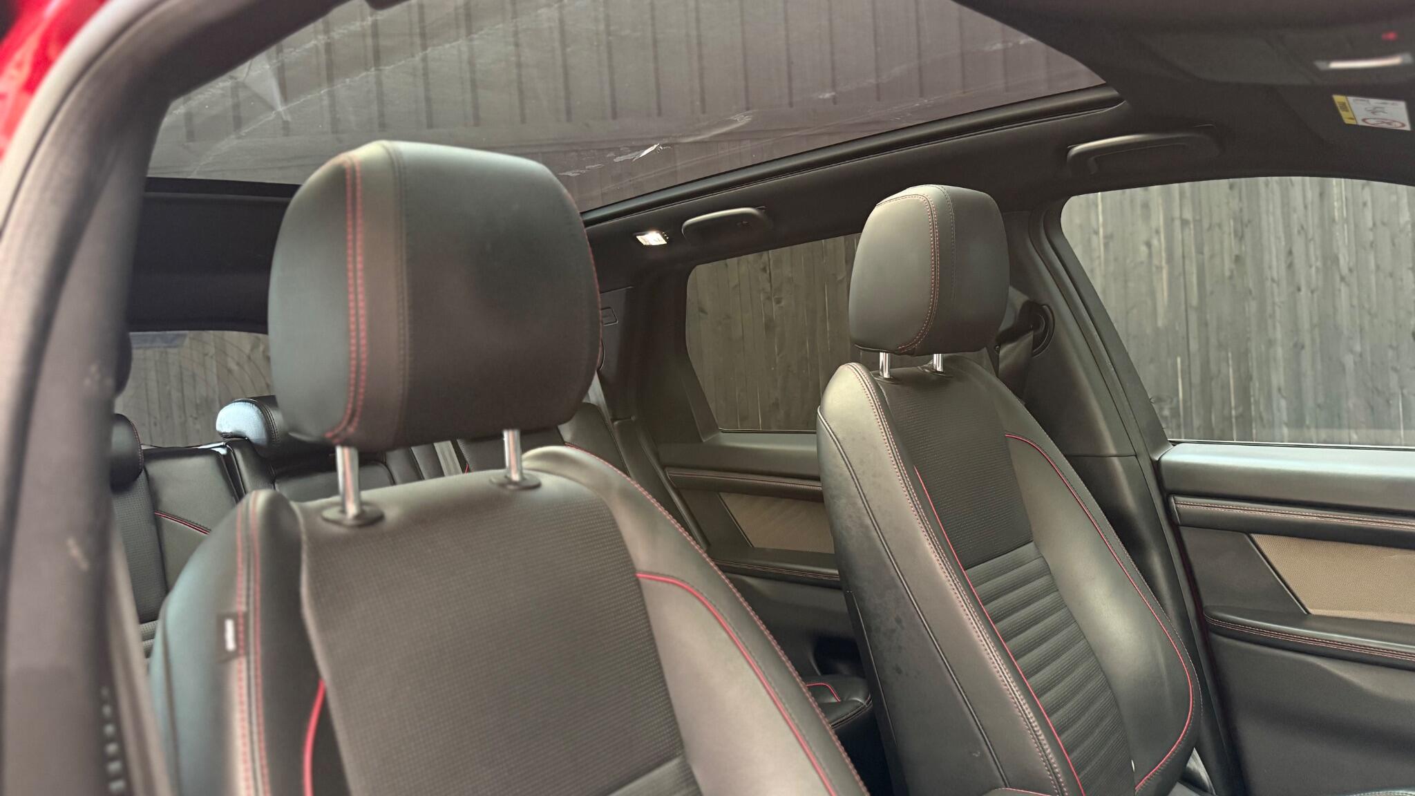 Land Rover Discovery Sport view 26