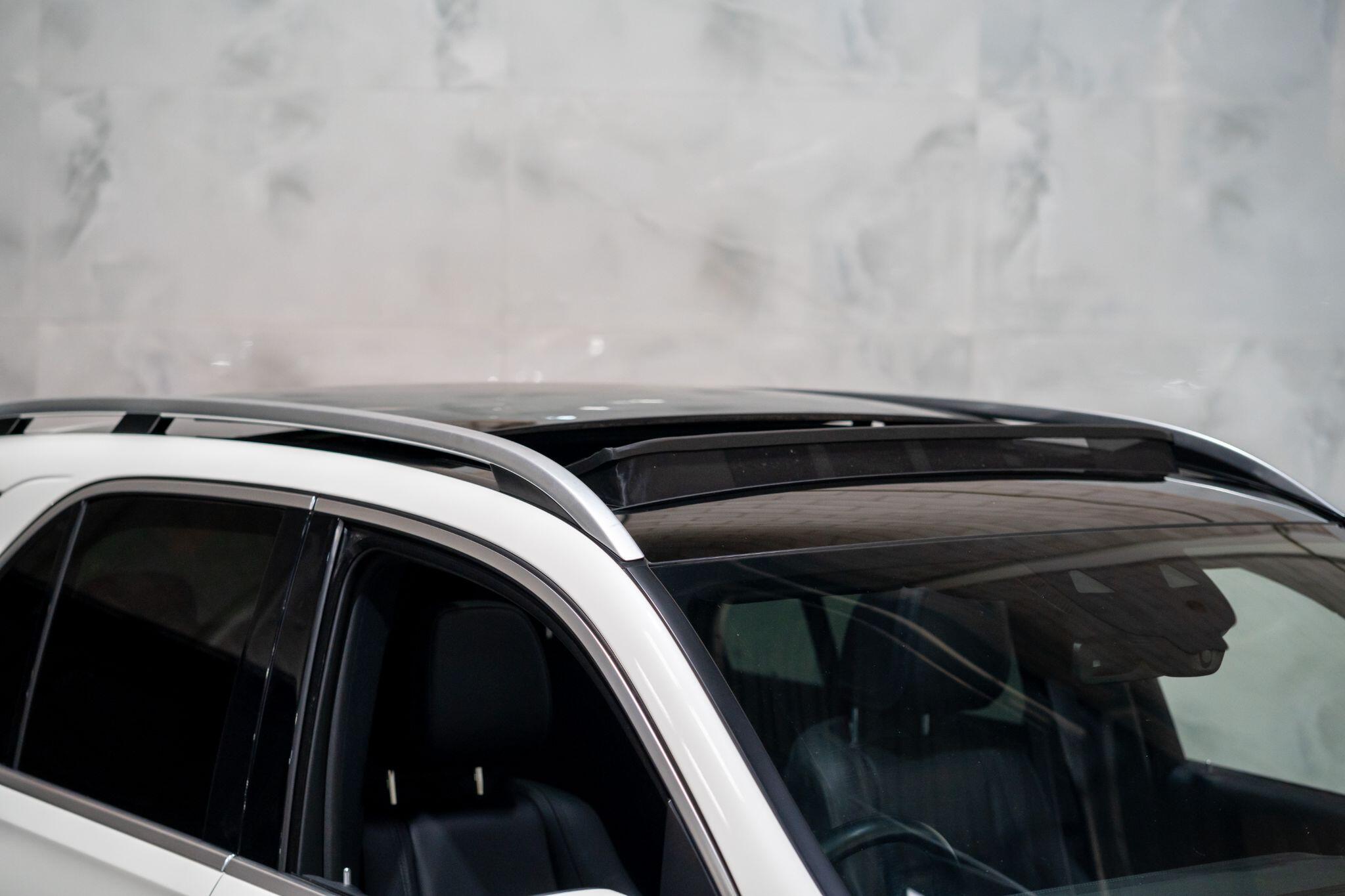 Mercedes-Benz GLE view 2