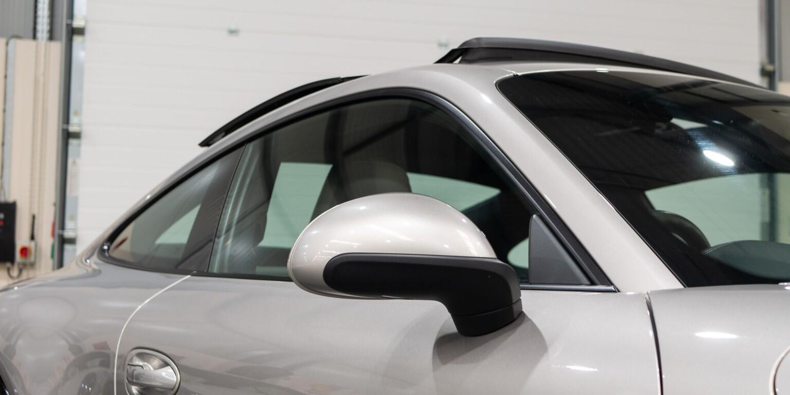 Porsche 911 view 57