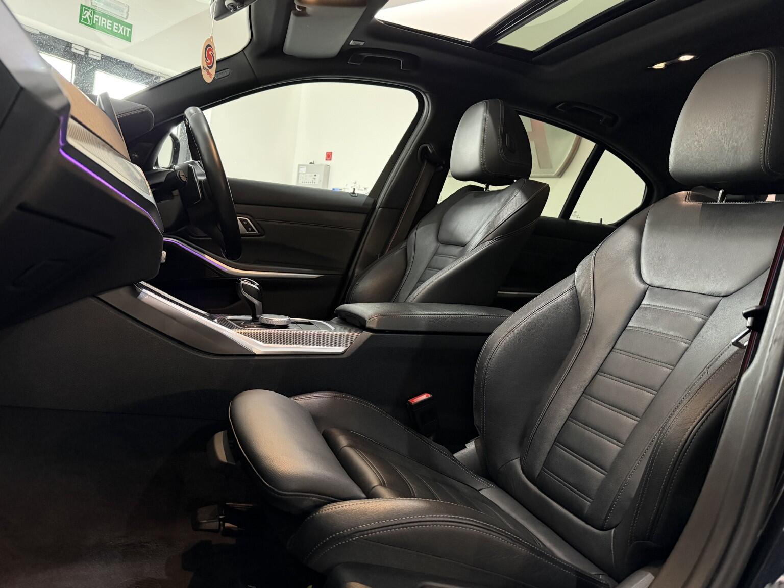 BMW 3 Series view 27