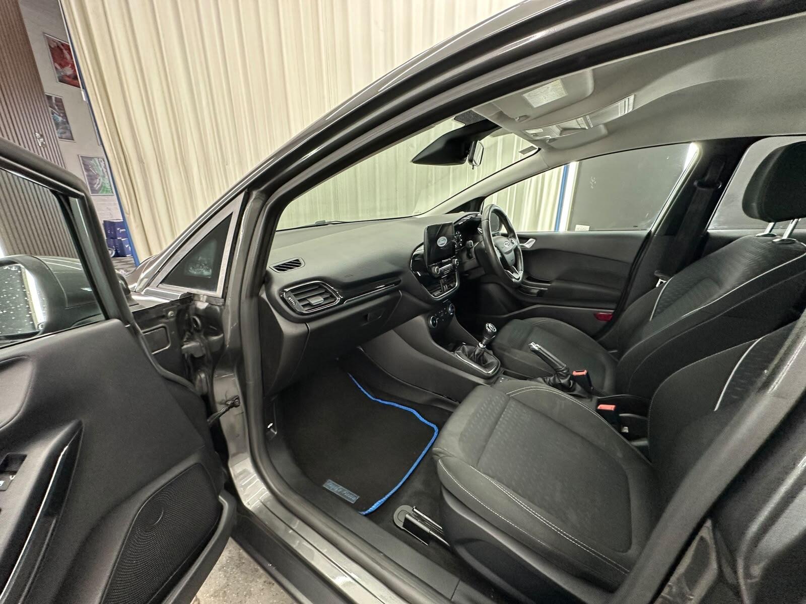 Ford Fiesta view 29