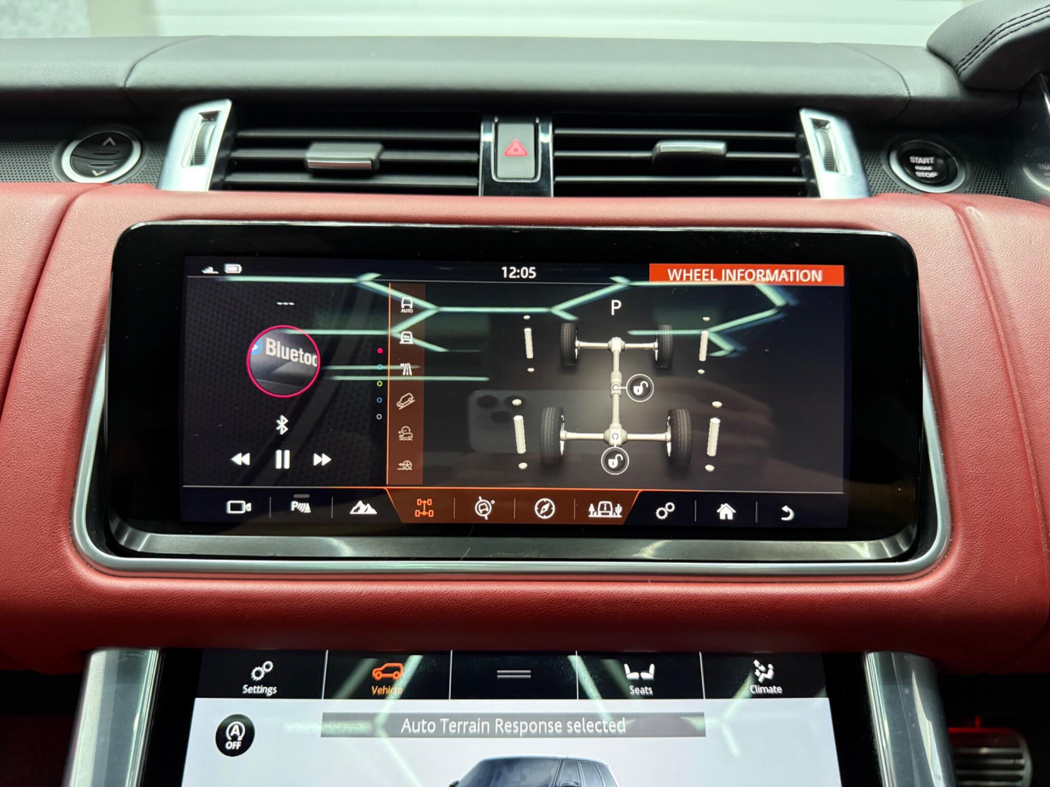 Land Rover Range Rover Sport view 18