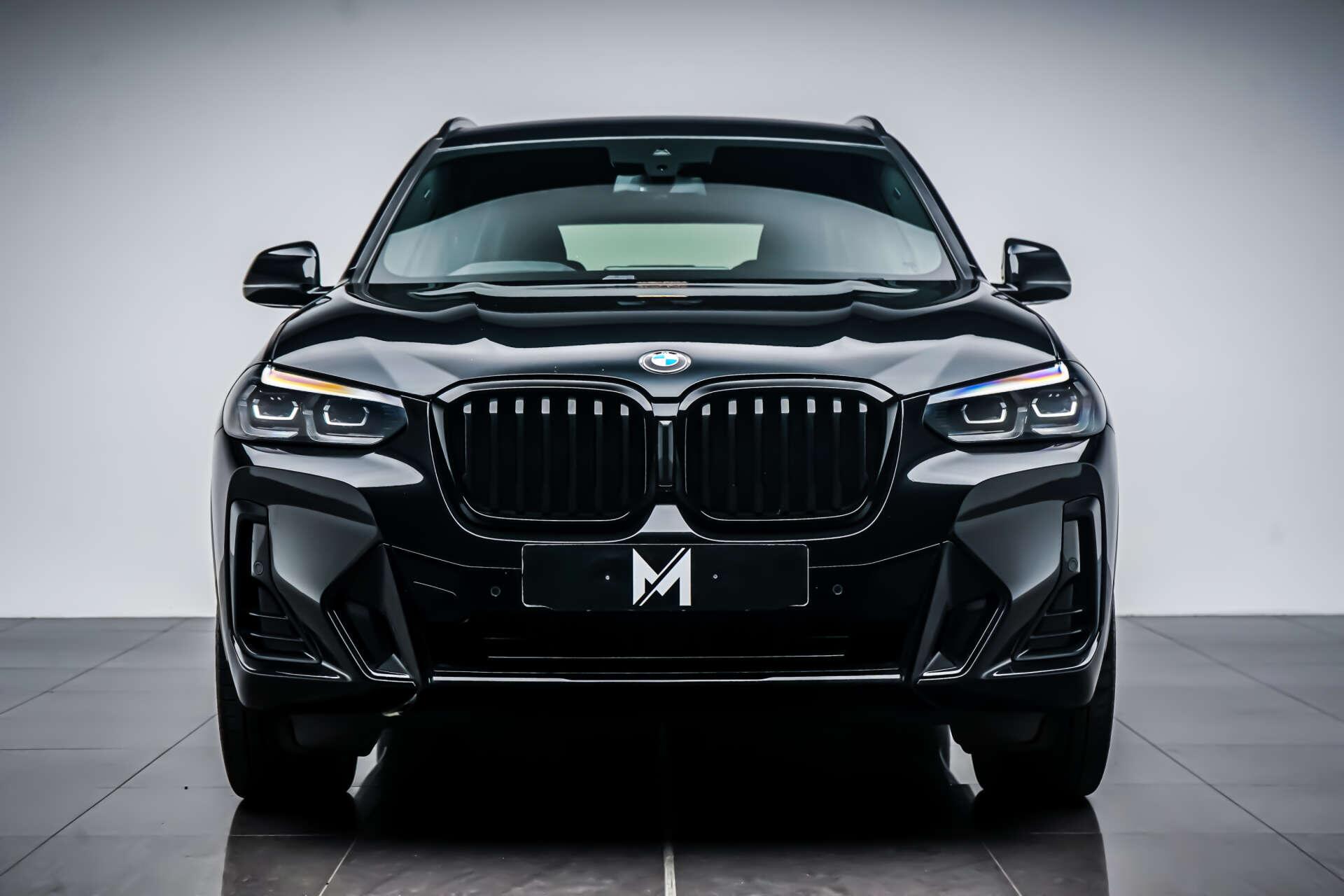 BMW X3 view 2