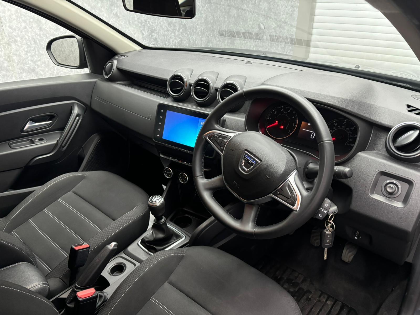 Dacia Duster view 3