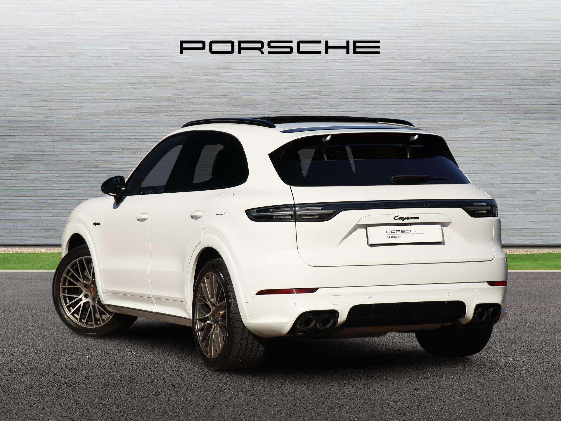 Porsche Cayenne view 2
