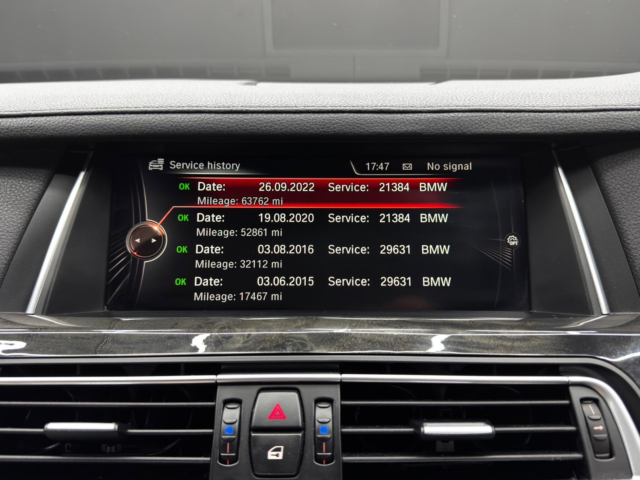 BMW 7 Series view 37