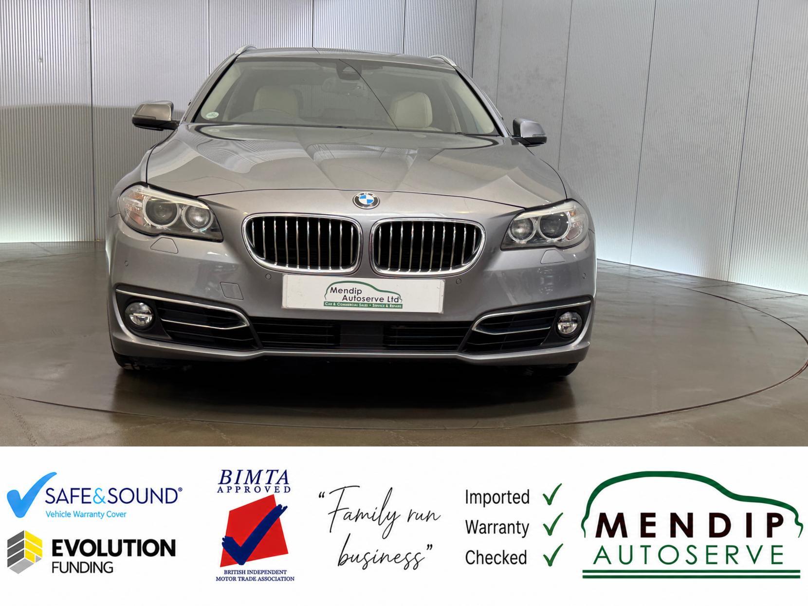 BMW 5 Series view 32