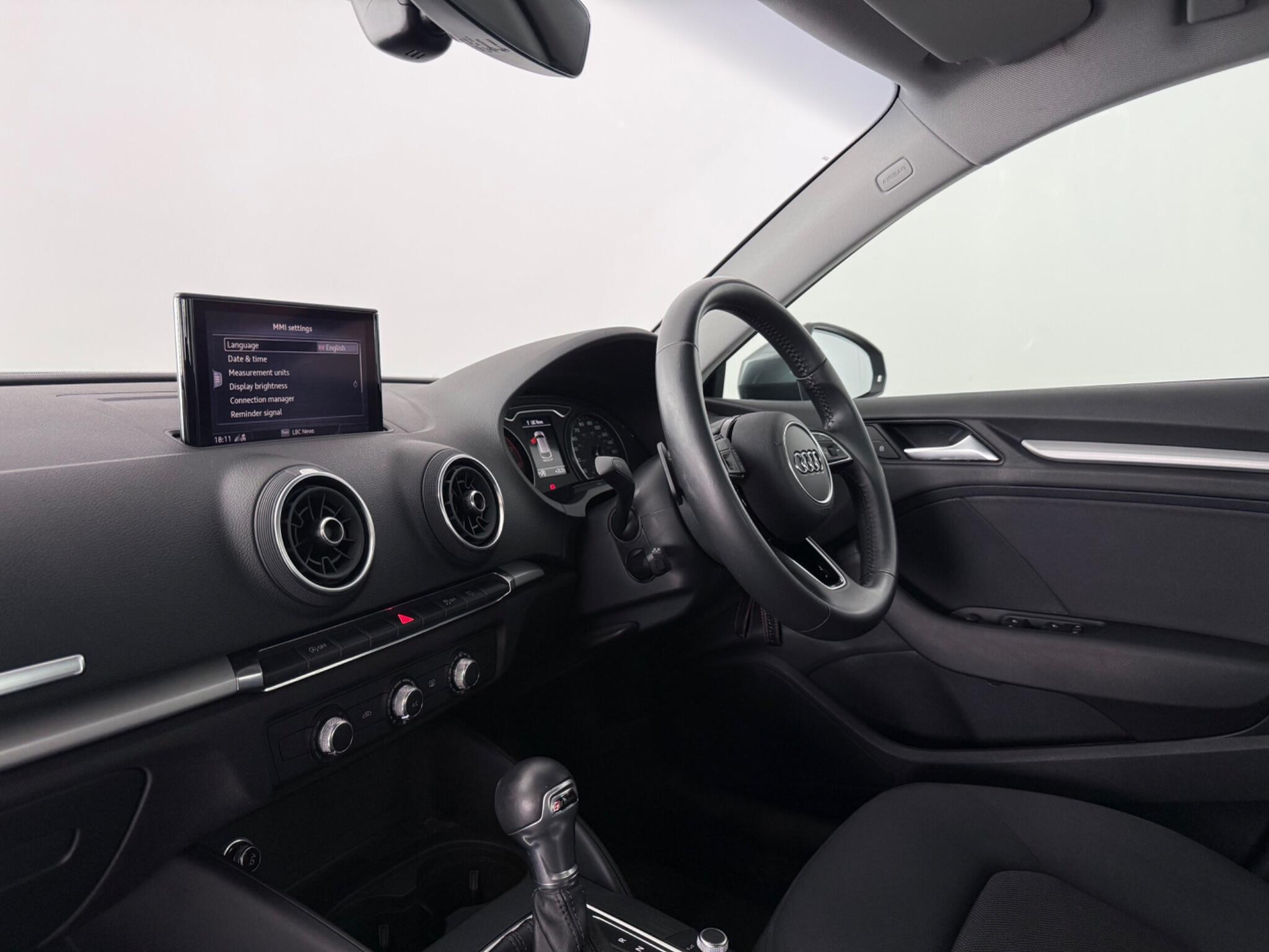Audi A3 view 4