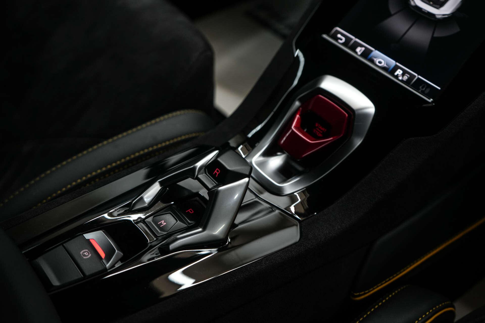 Lamborghini Huracan view 50