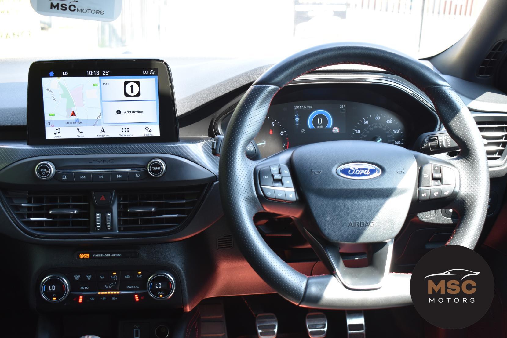 Ford Focus view 42