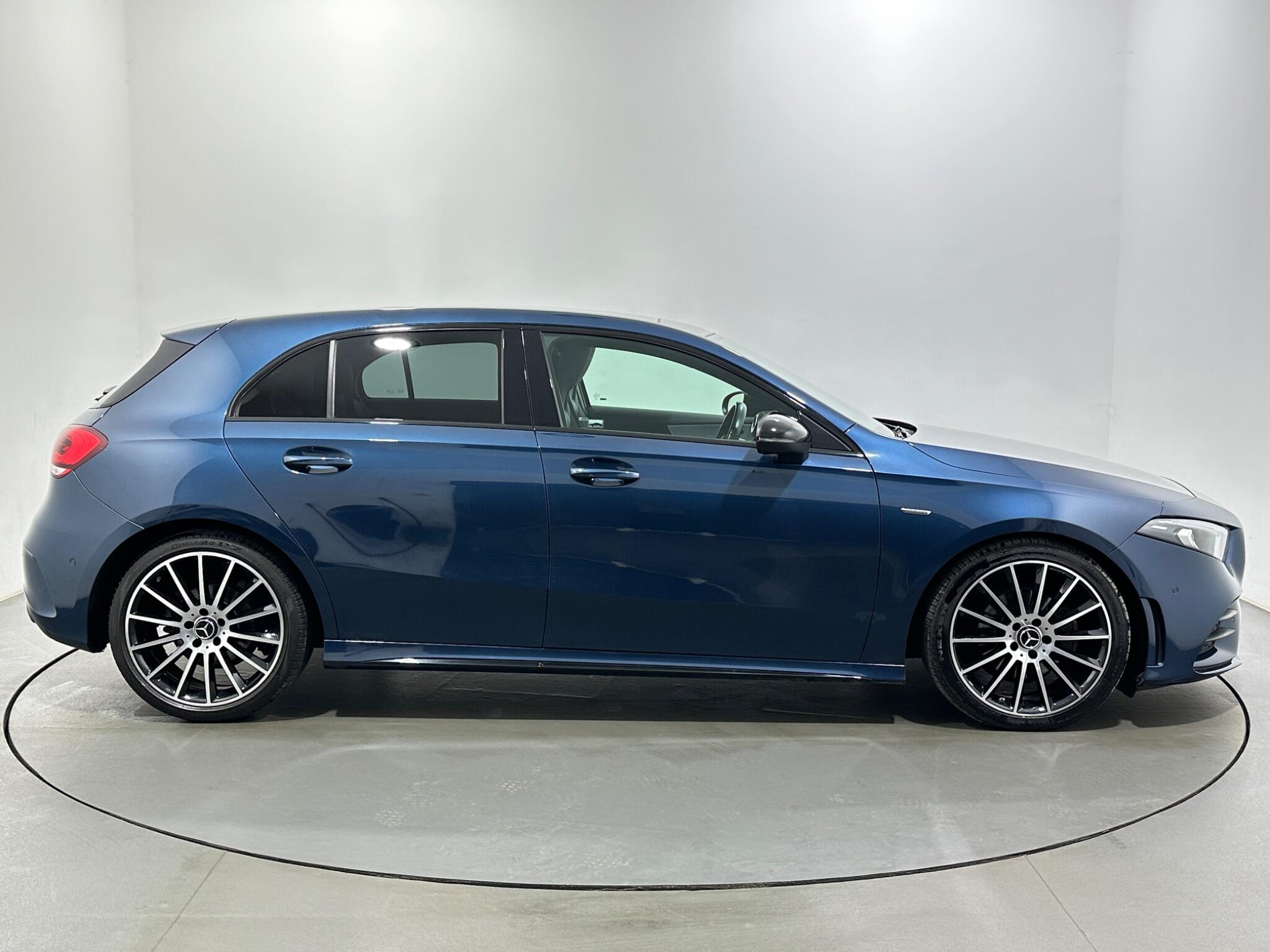 Mercedes-Benz A-Class view 9