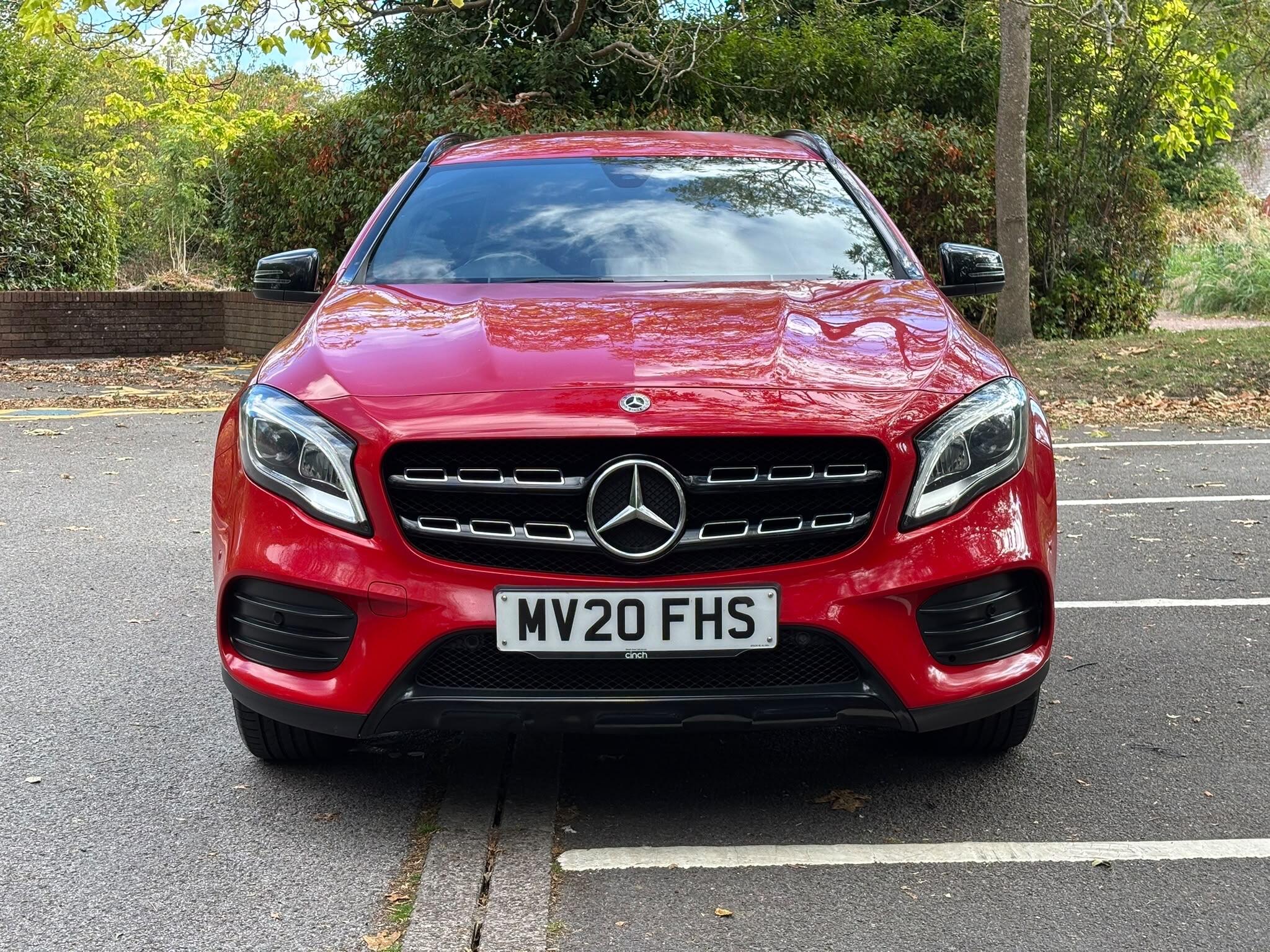 Mercedes-Benz Gla view 10