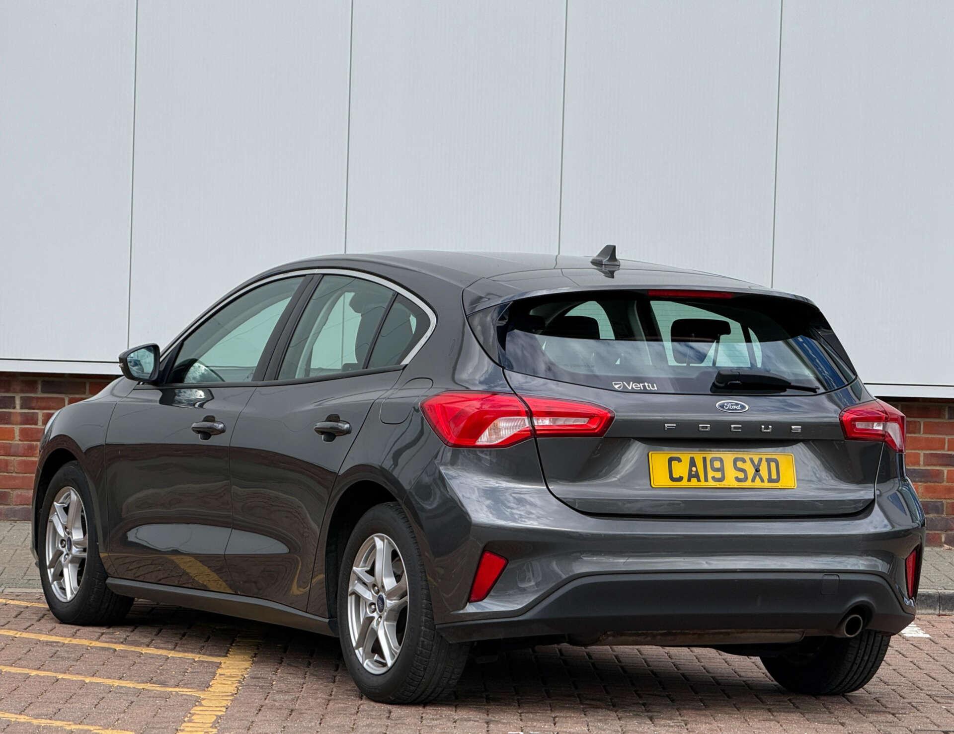 Ford Focus view 4