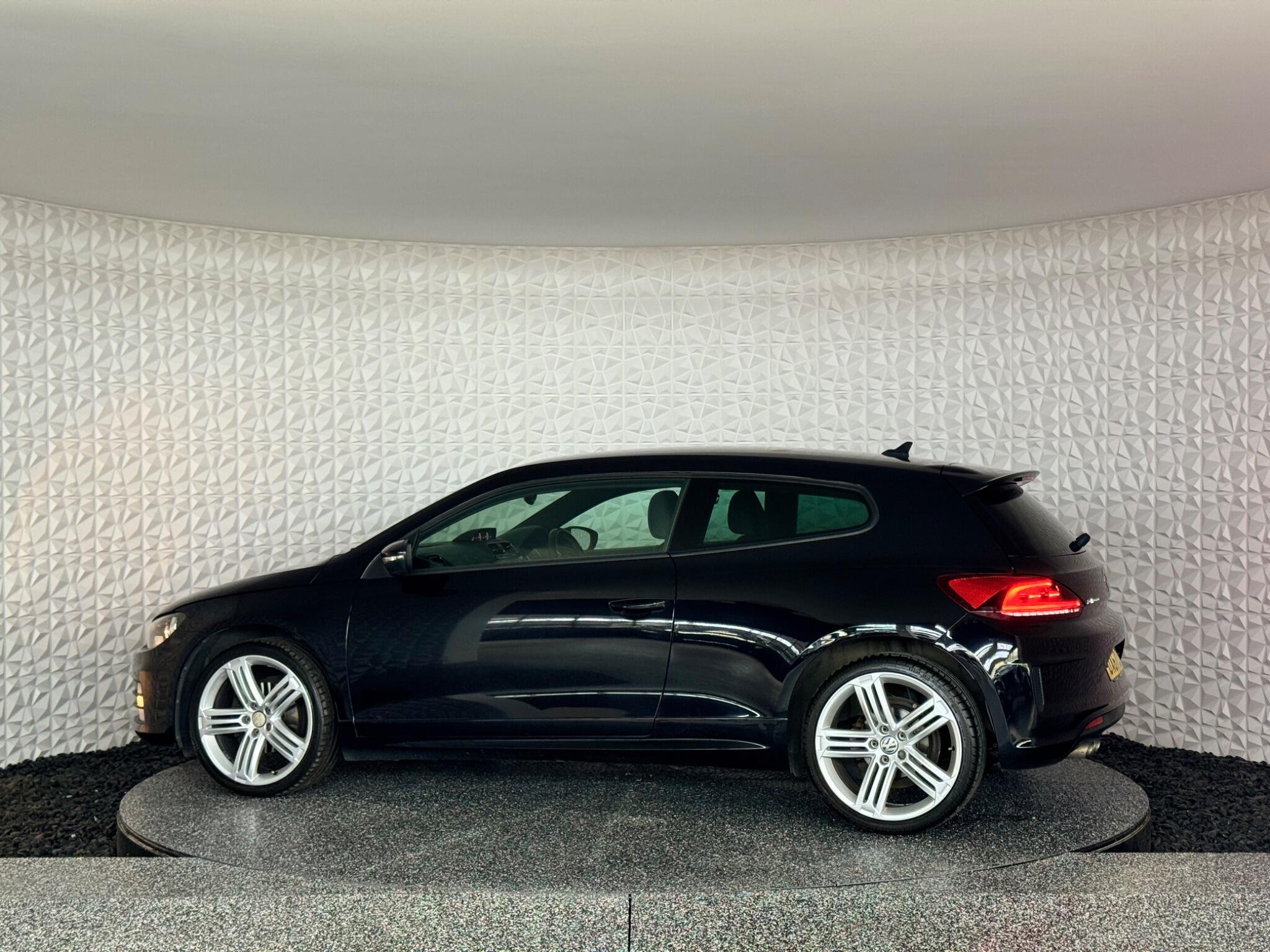 Volkswagen Scirocco view 19