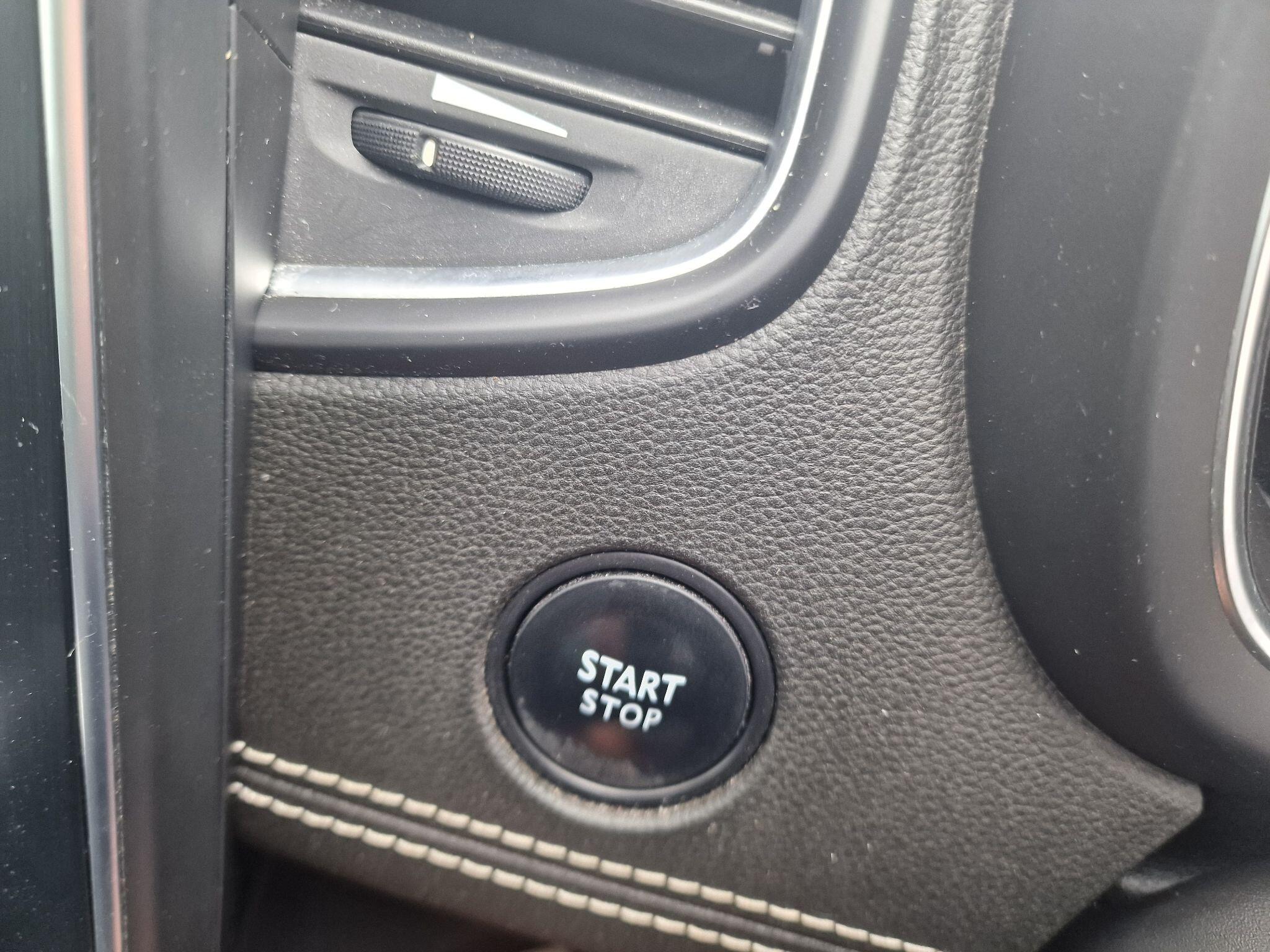 Renault Scenic view 21