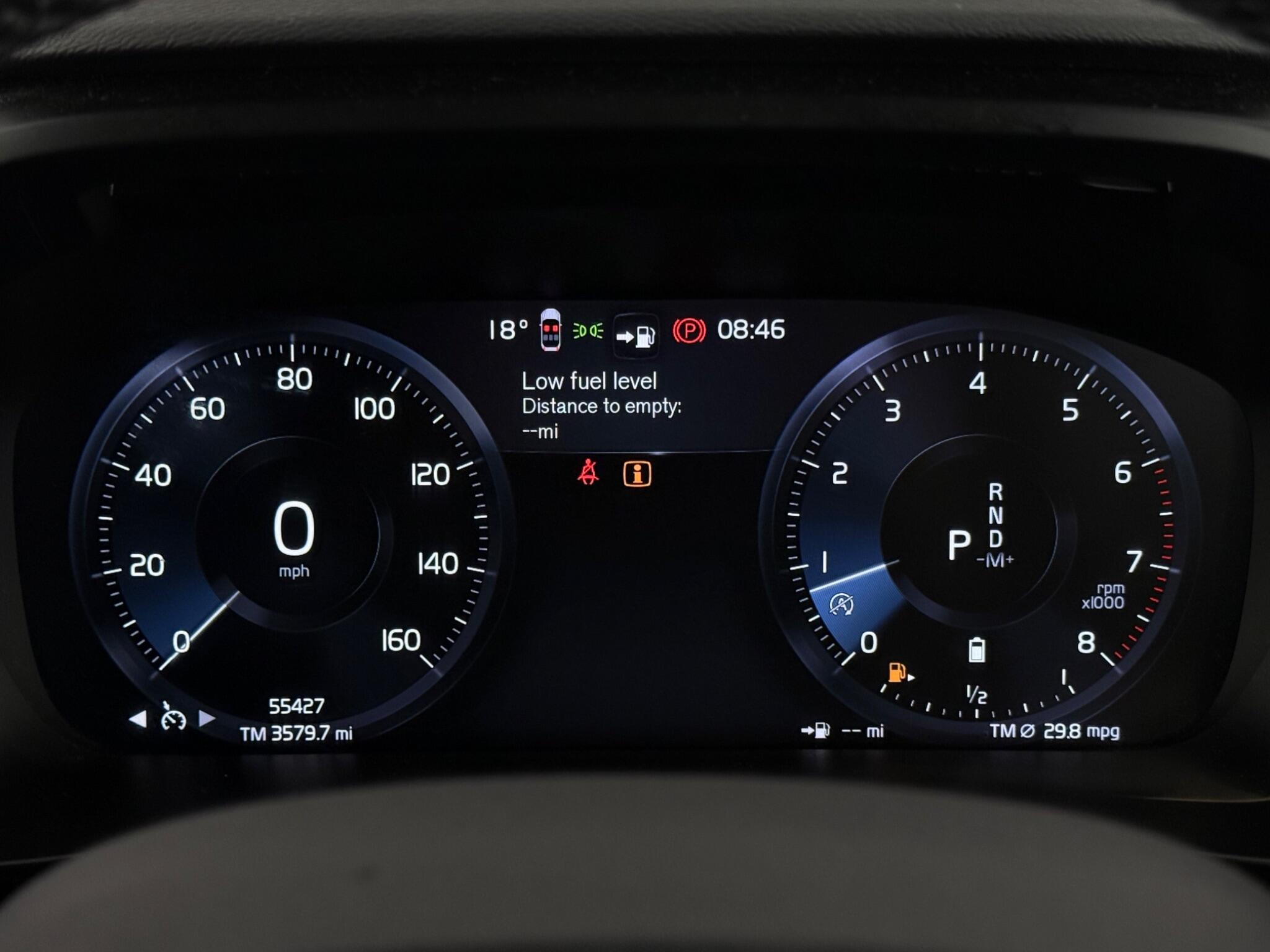 Volvo XC40 view 14