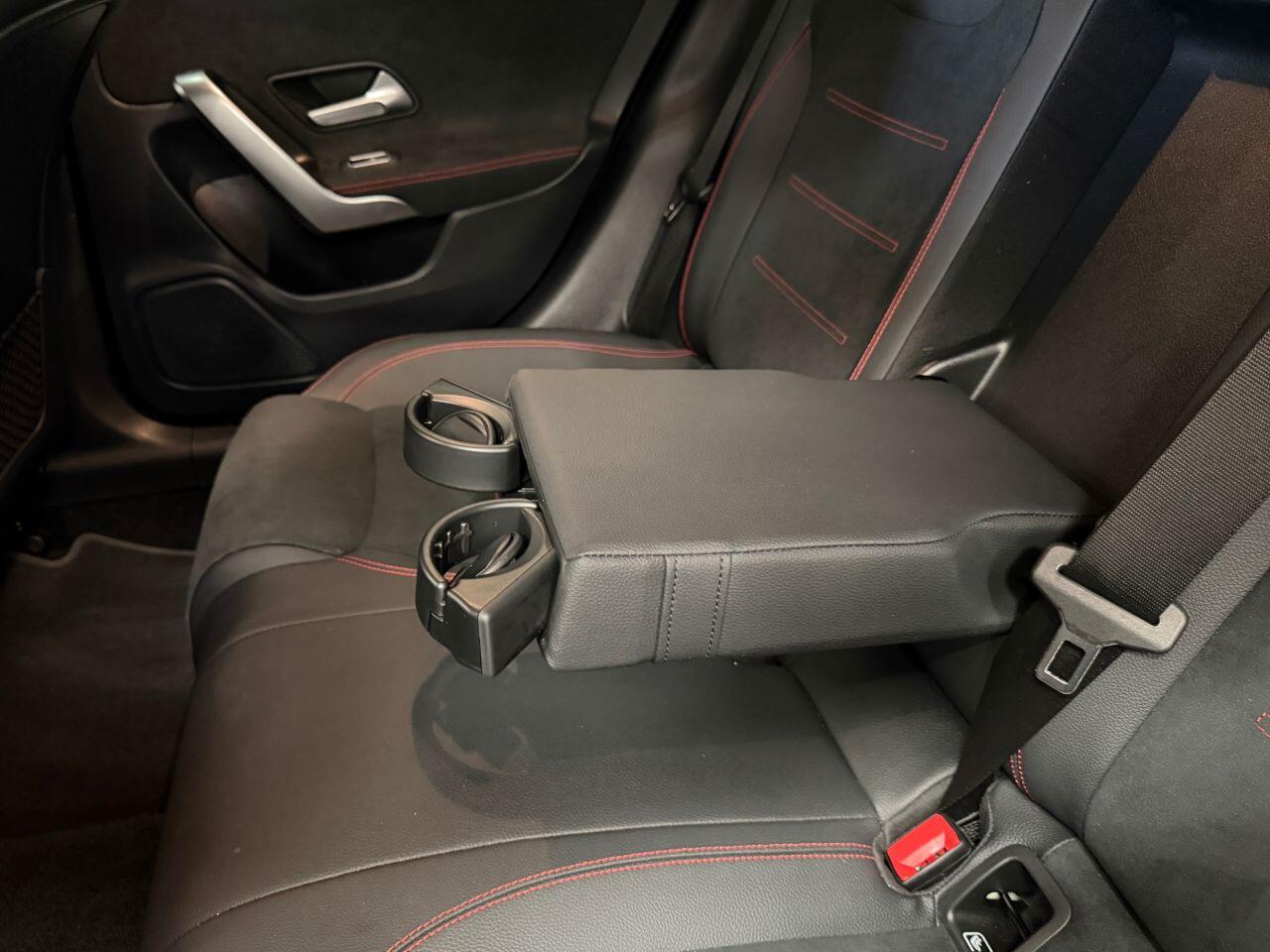 Mercedes-Benz Cla view 18