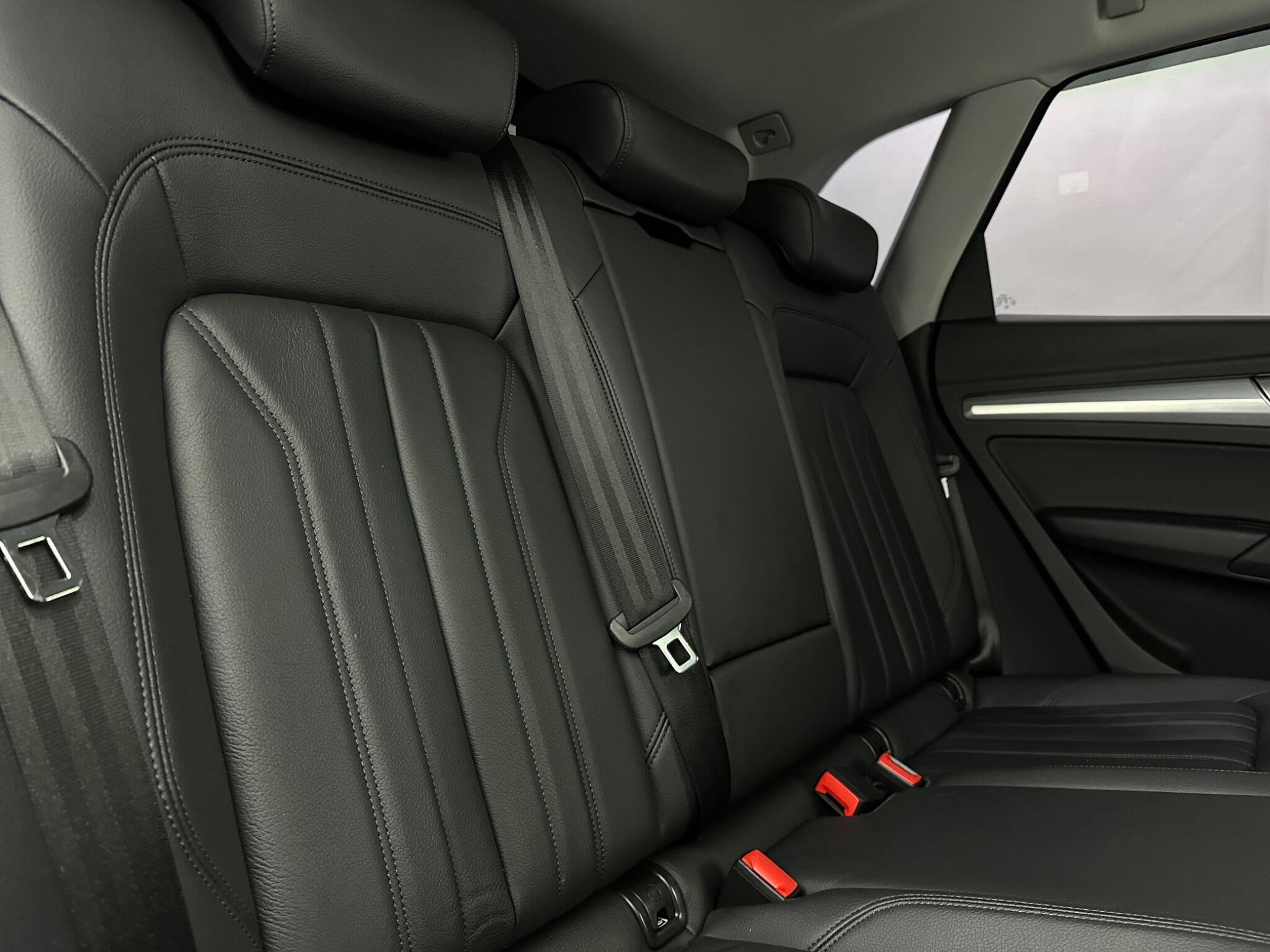Audi Q5 view 43