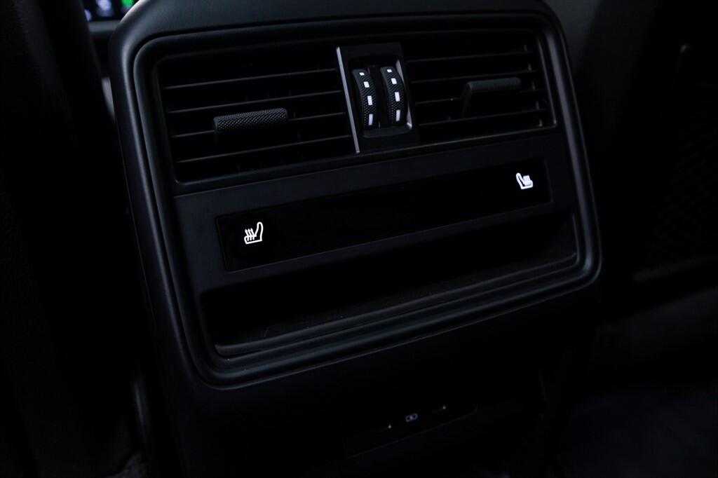Porsche Cayenne view 20