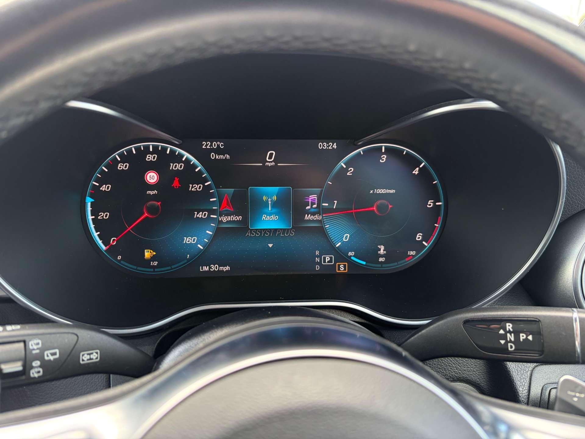 Mercedes-Benz GLC view 49