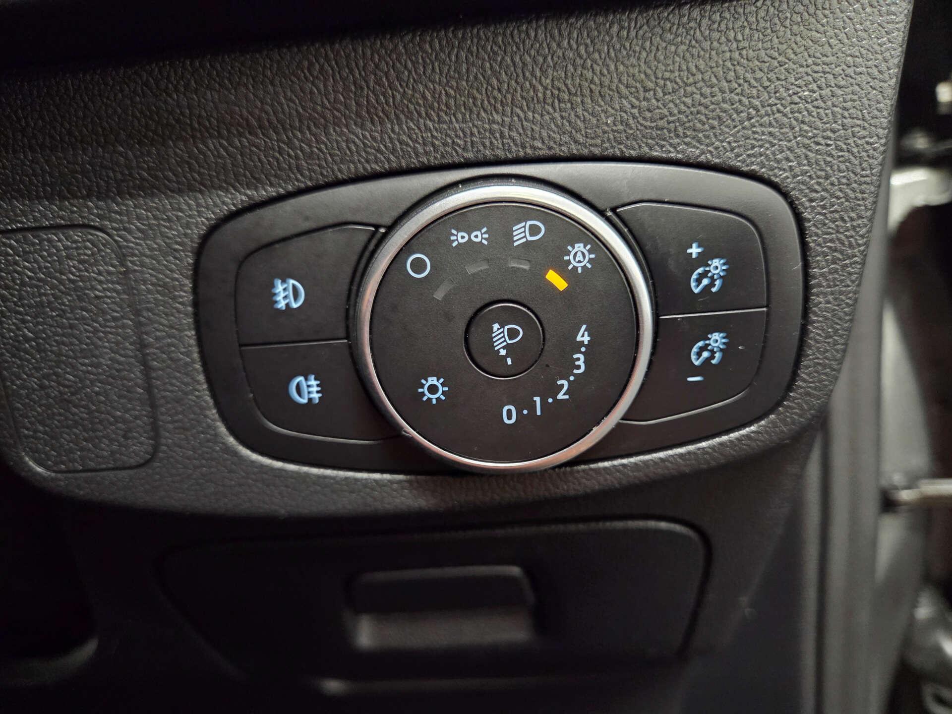 Ford Focus view 20