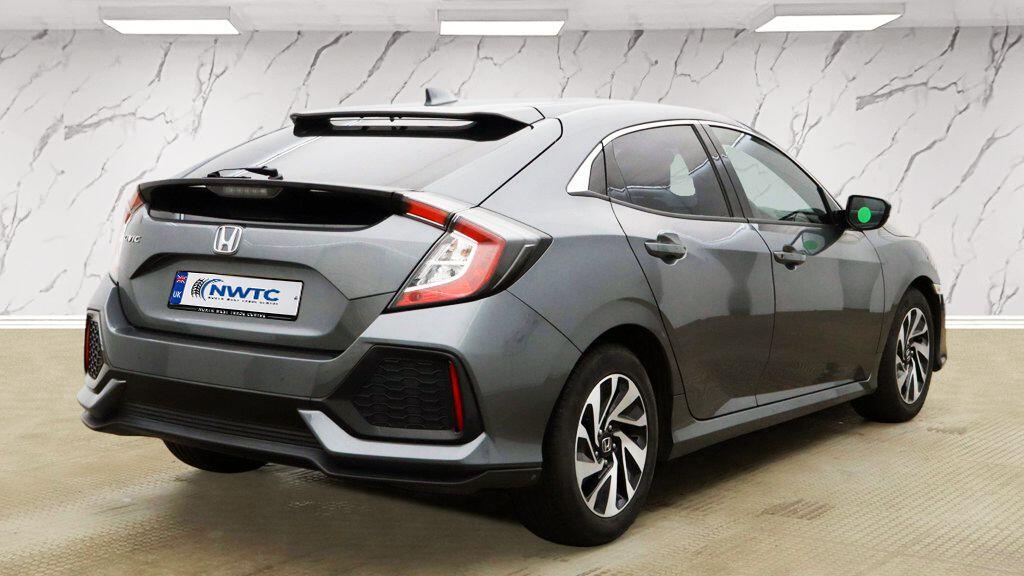 Honda Civic view 7