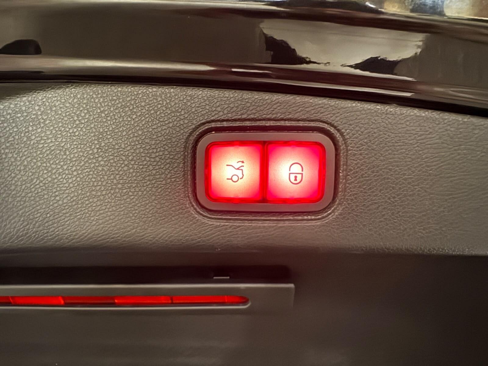 Mercedes-Benz E-Class view 46