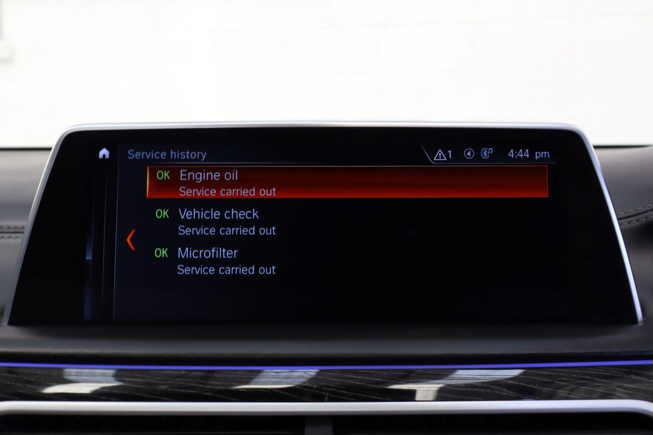BMW 7 Series view 77