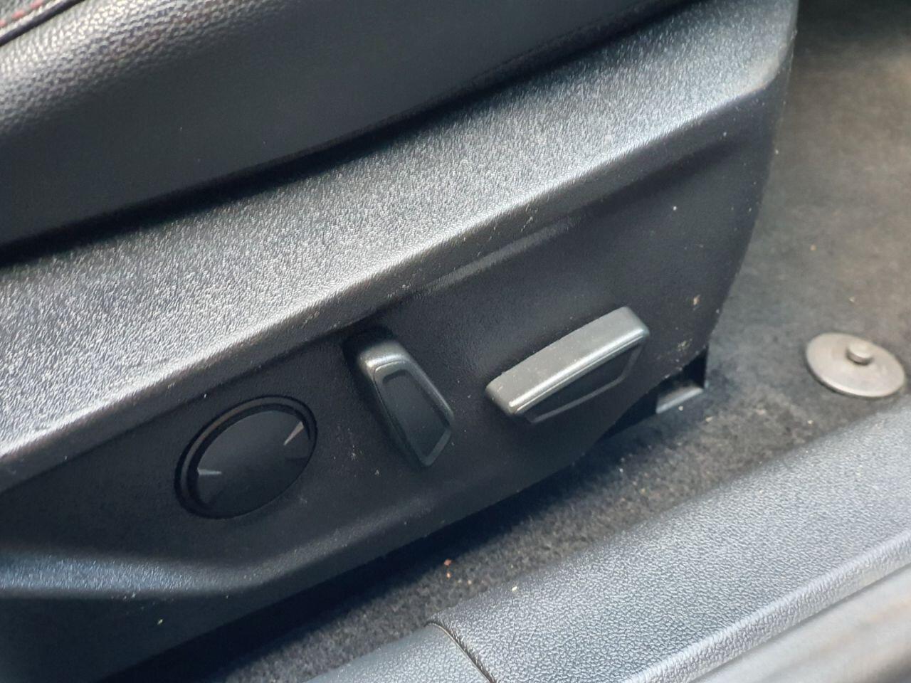 Ford Focus view 31