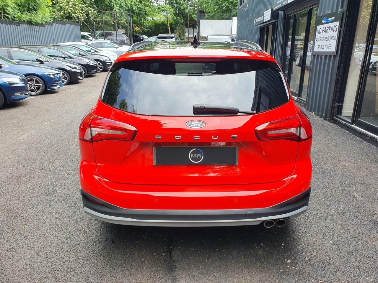 Ford Focus view 5