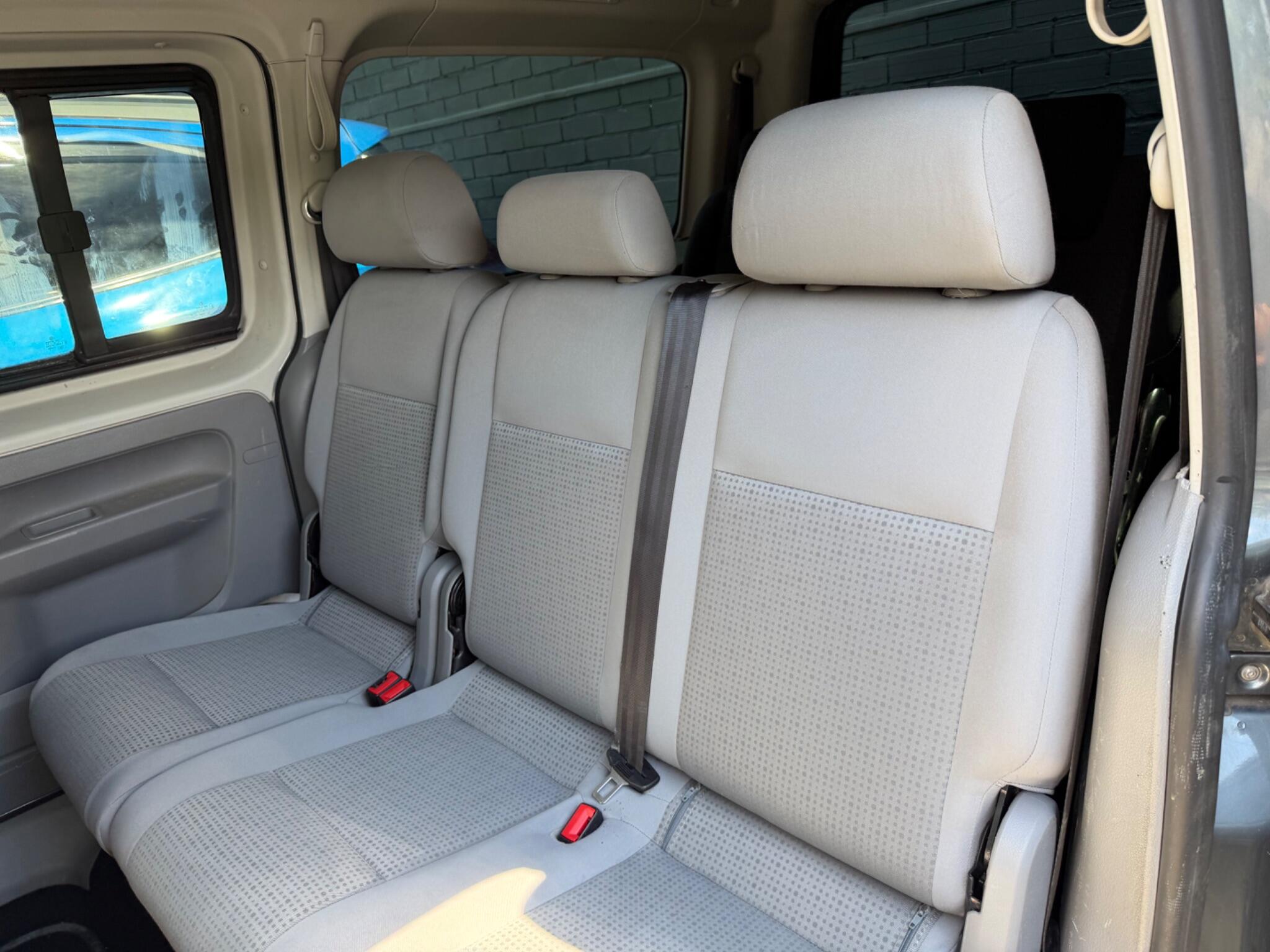 Volkswagen Caddy Maxi Life view 27