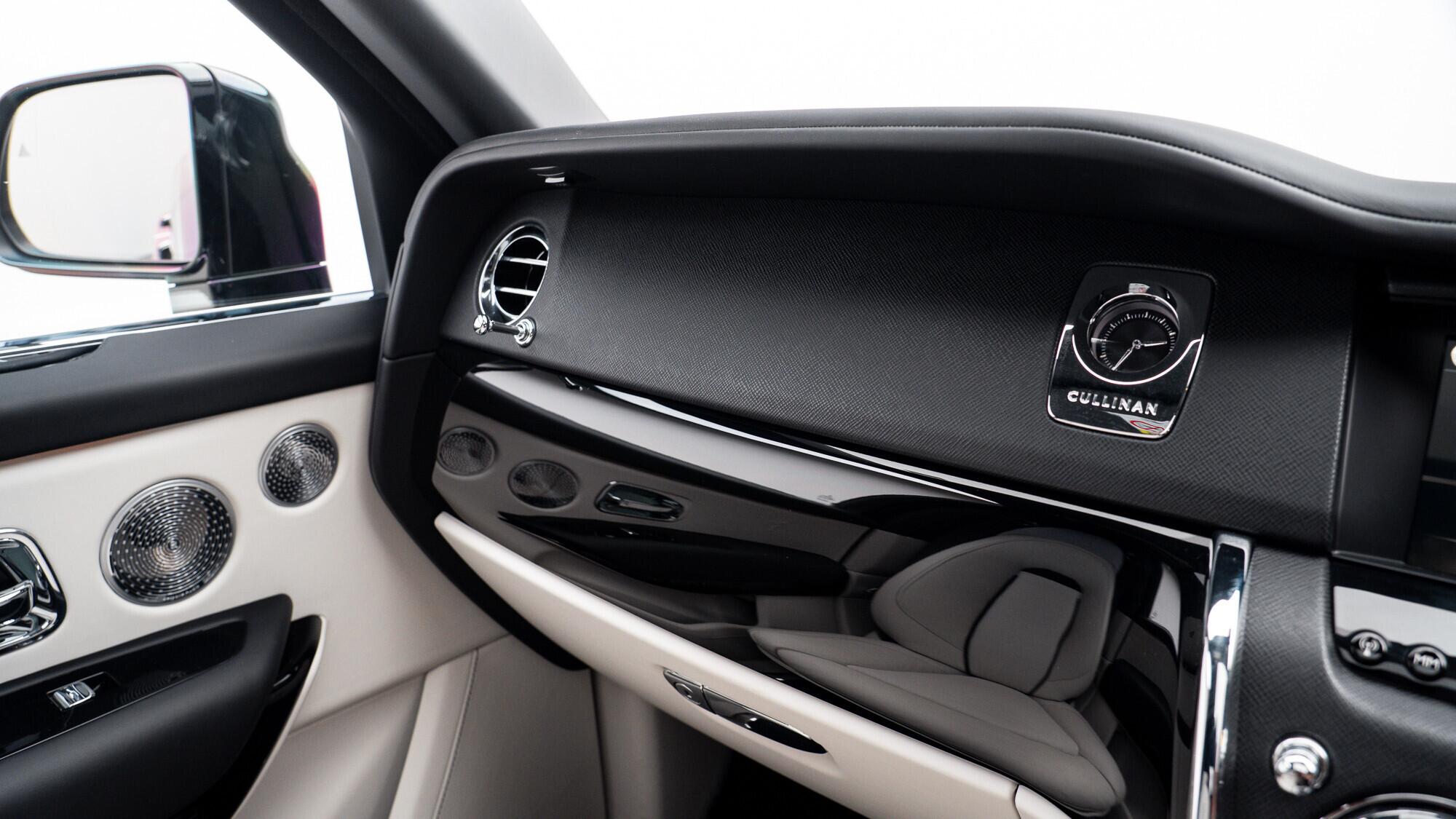 Rolls-Royce Cullinan view 53