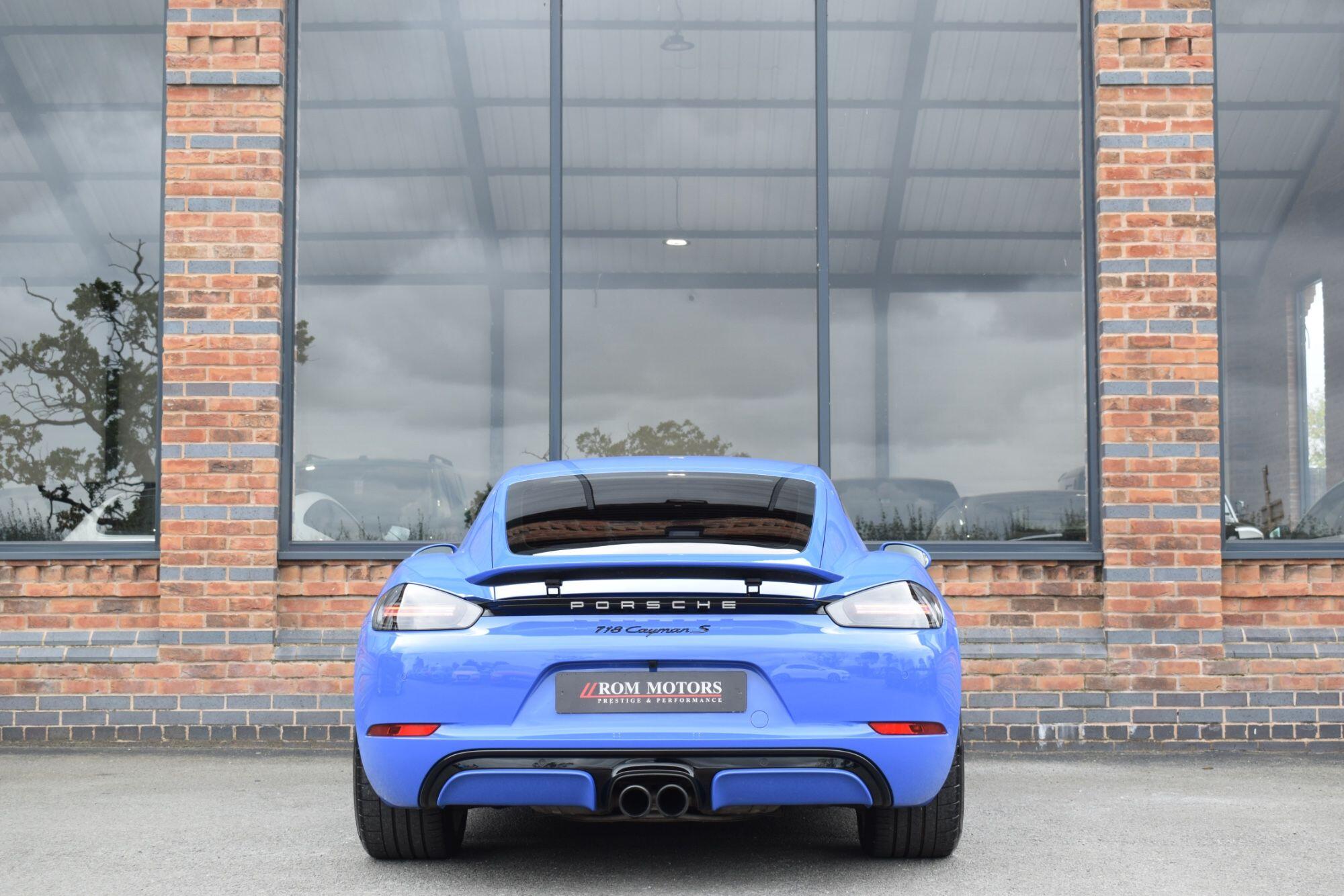 Porsche Cayman view 6