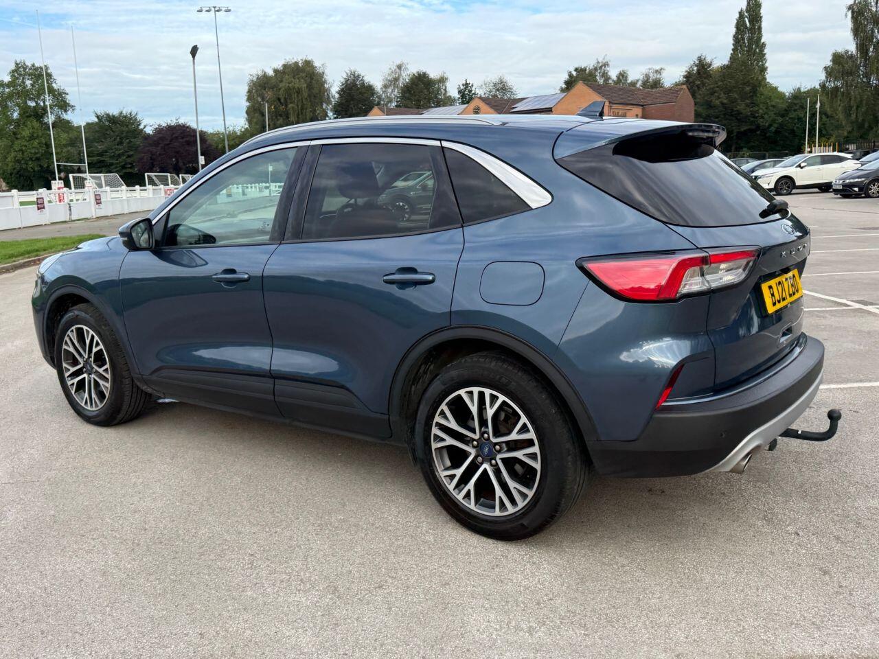 Ford Kuga view 35