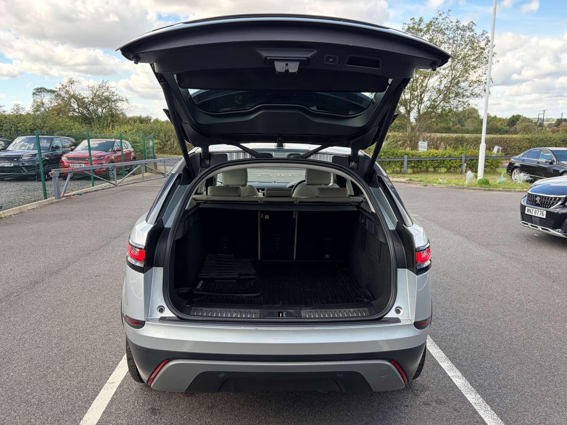 Land Rover Range Rover Velar view 24