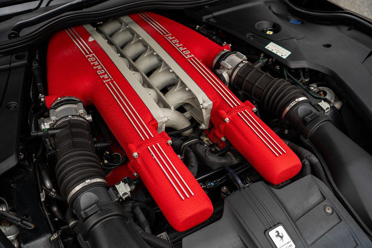 Ferrari F12 view 92