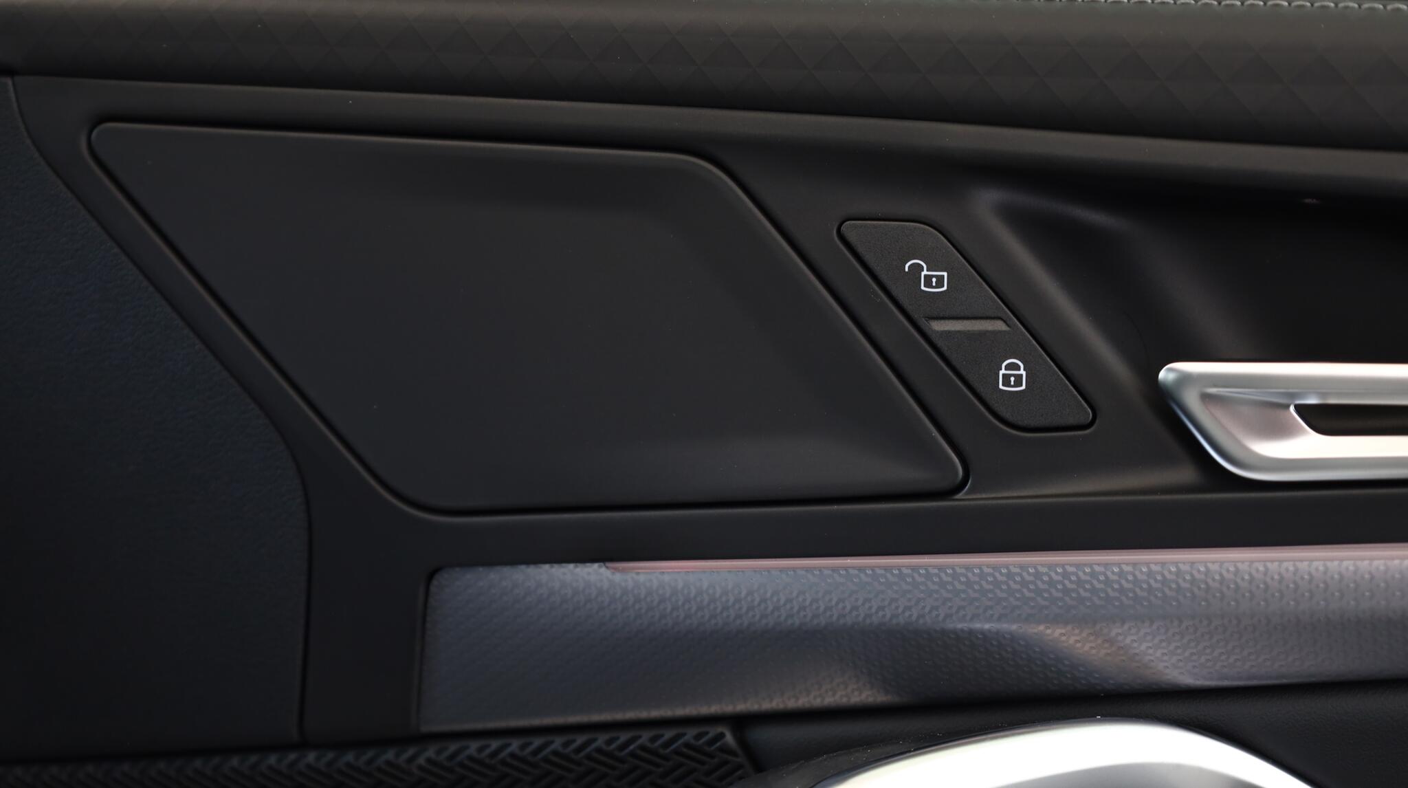 BMW X2 view 20