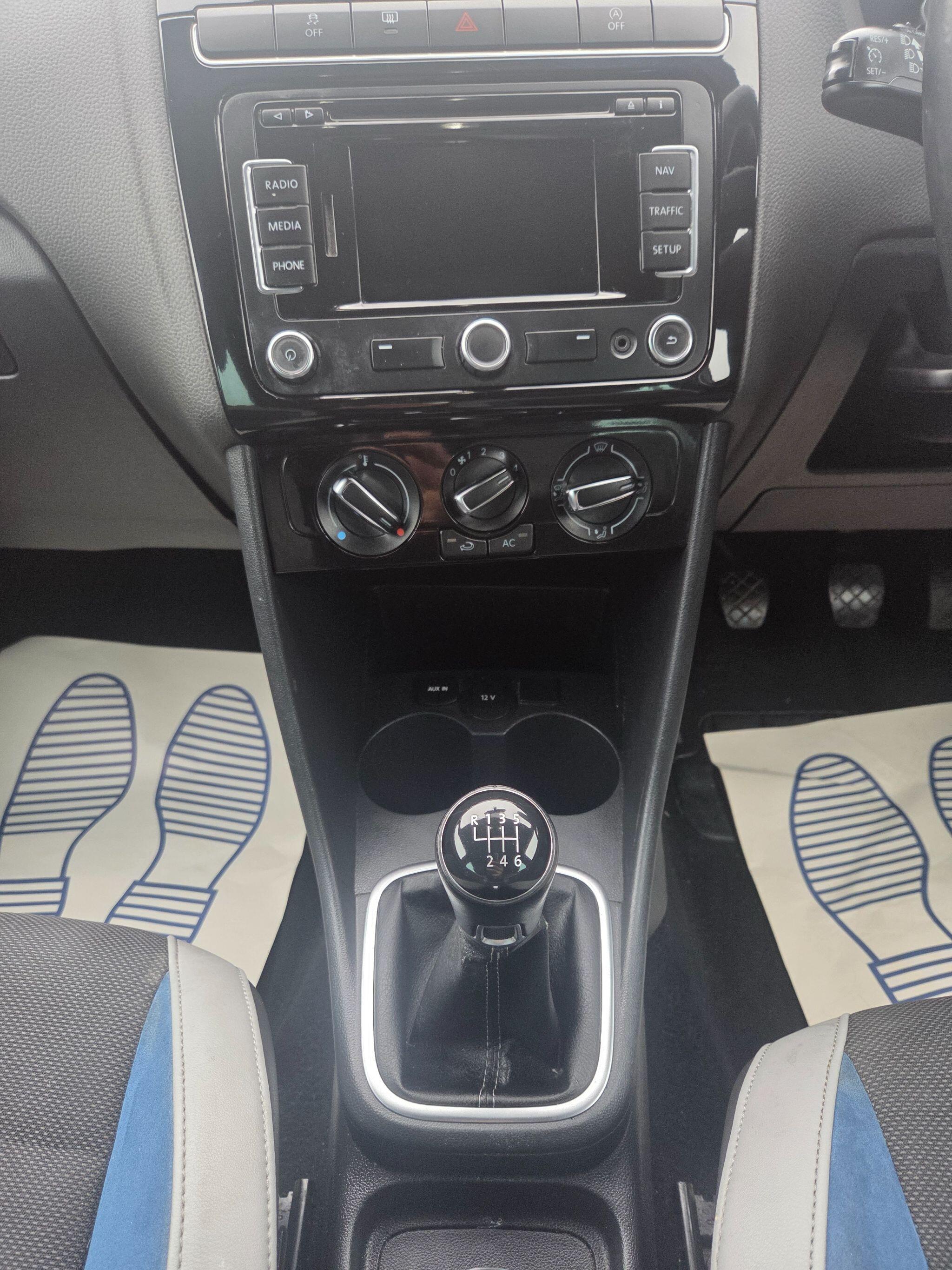 Volkswagen Polo view 27