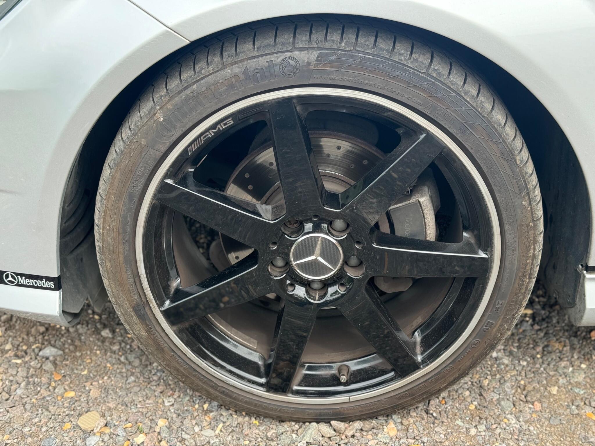 Mercedes-Benz C-Class view 35