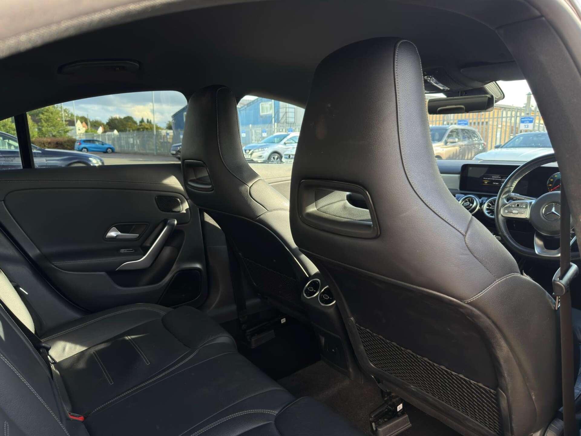 Mercedes-Benz Cla view 28