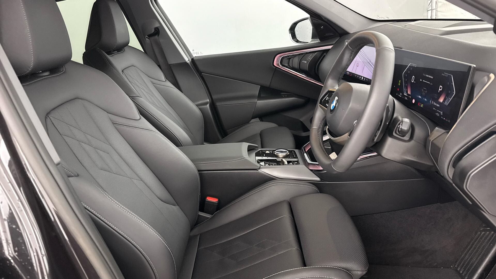 BMW X3 view 11