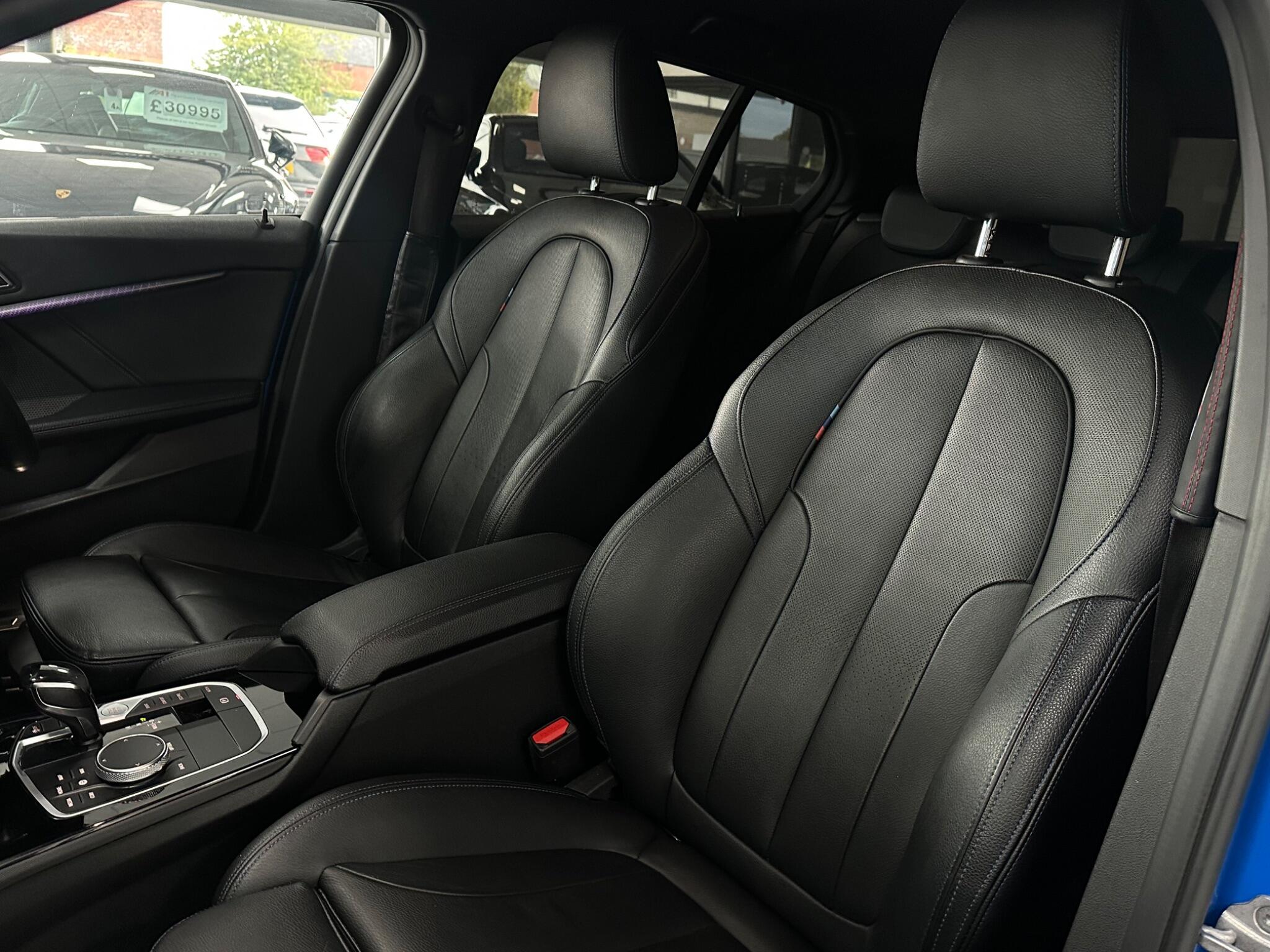 BMW 1 Series view 42