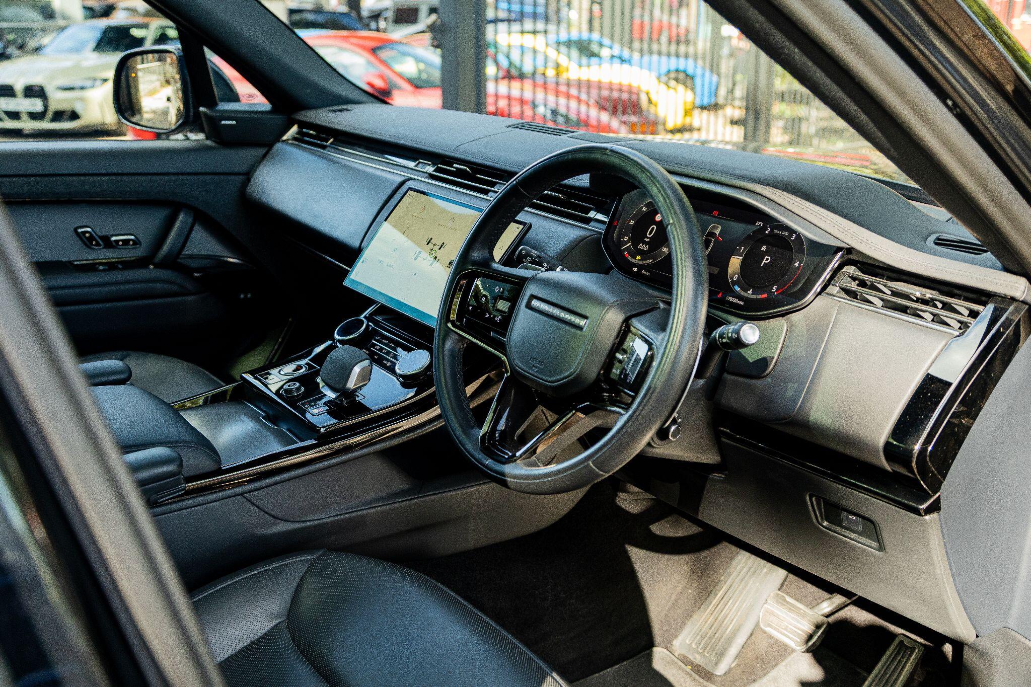 Land Rover Range Rover Sport view 9