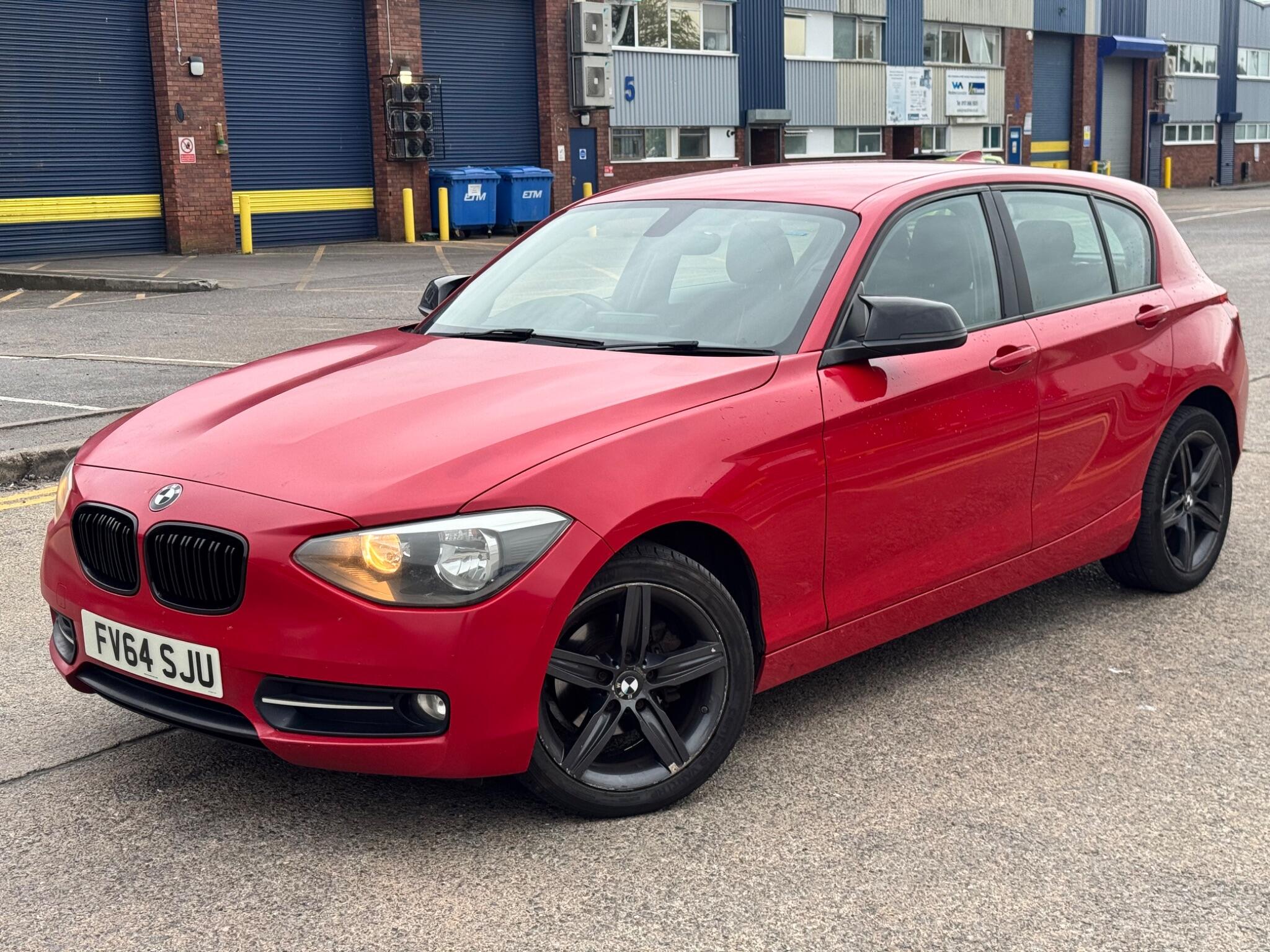 BMW 1 Series view 3